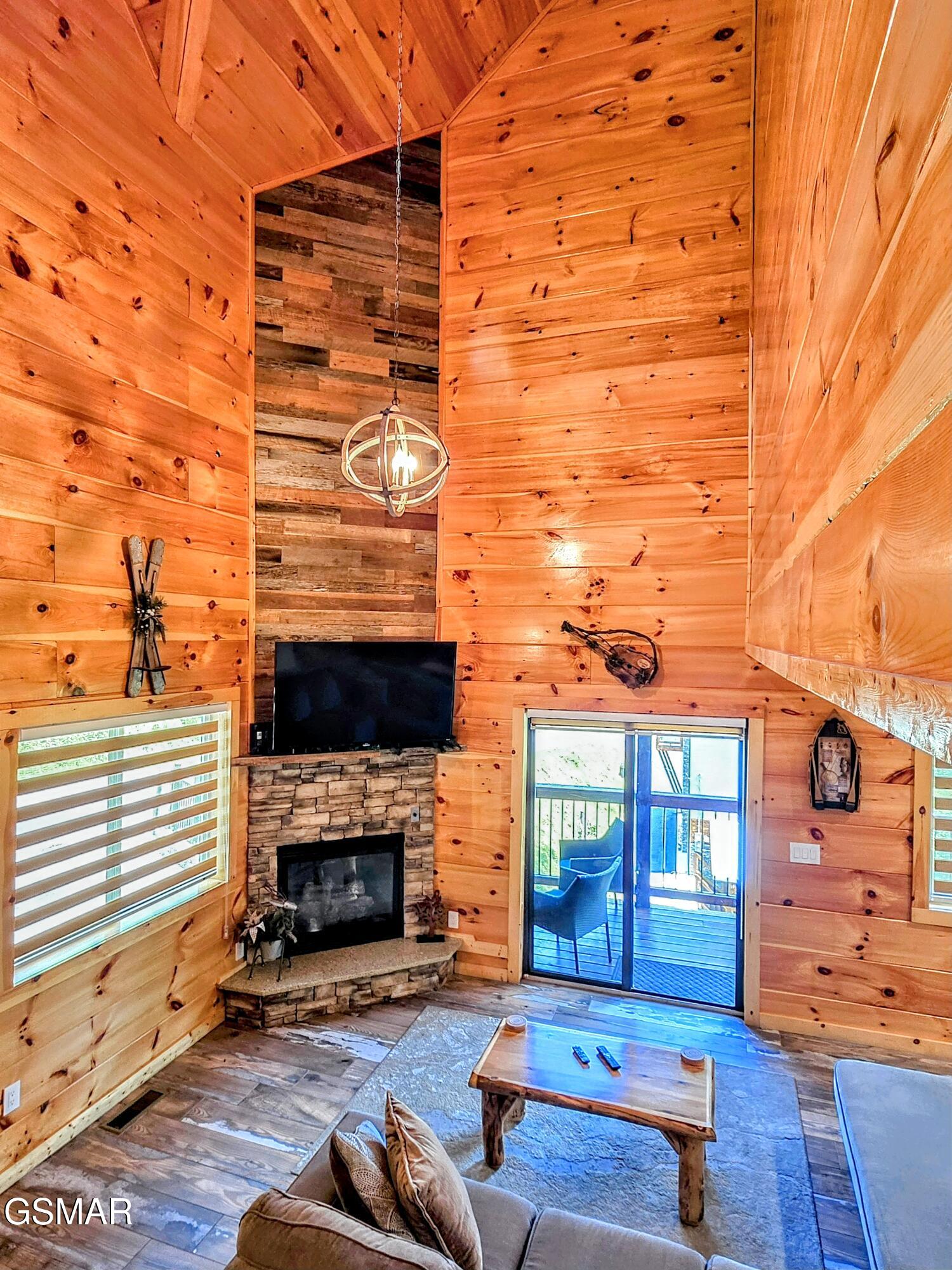 367 Wiley Oakley Drive Gatlinburg TN 37738