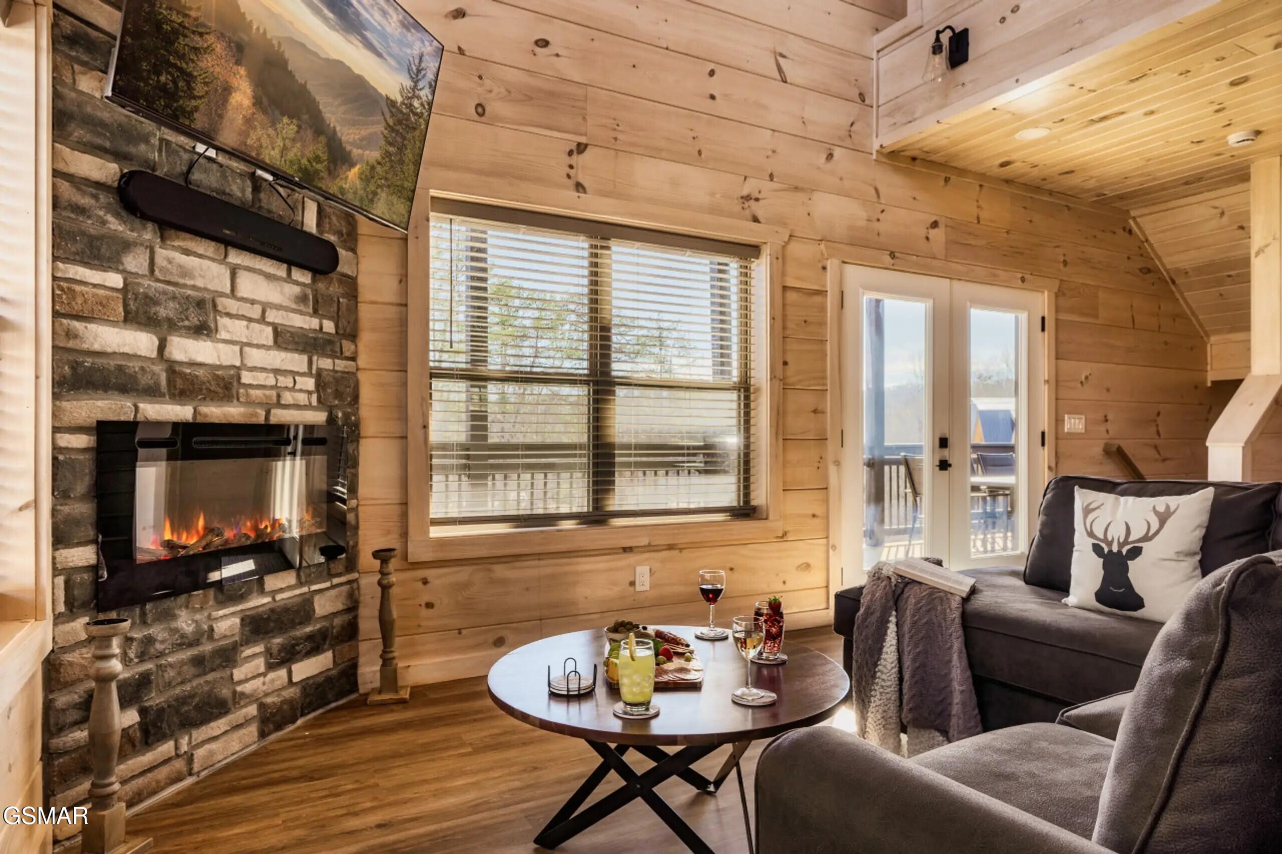 2852 Sequoia Road Pigeon Forge TN 37863