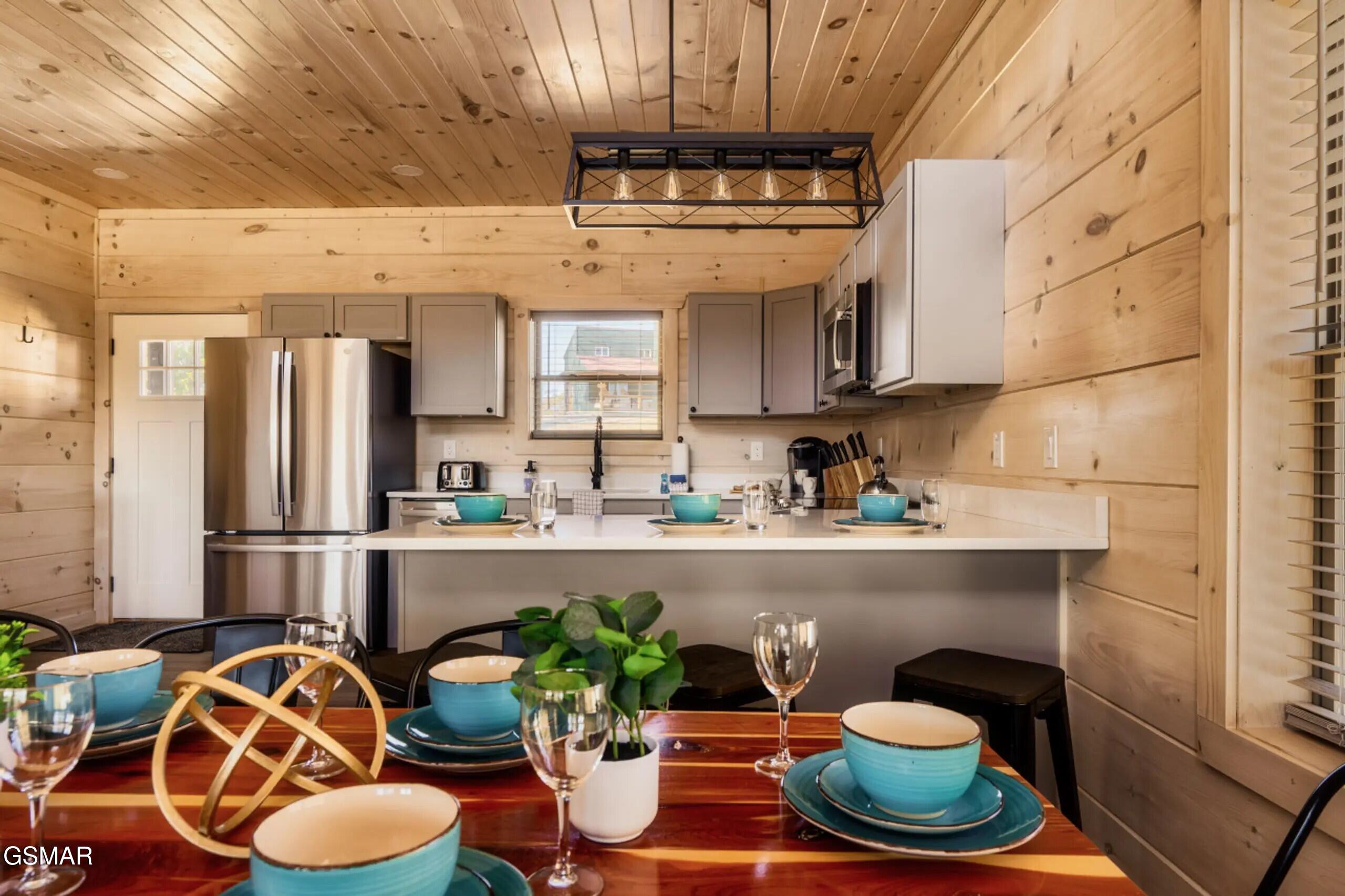 2852 Sequoia Road Pigeon Forge TN 37863