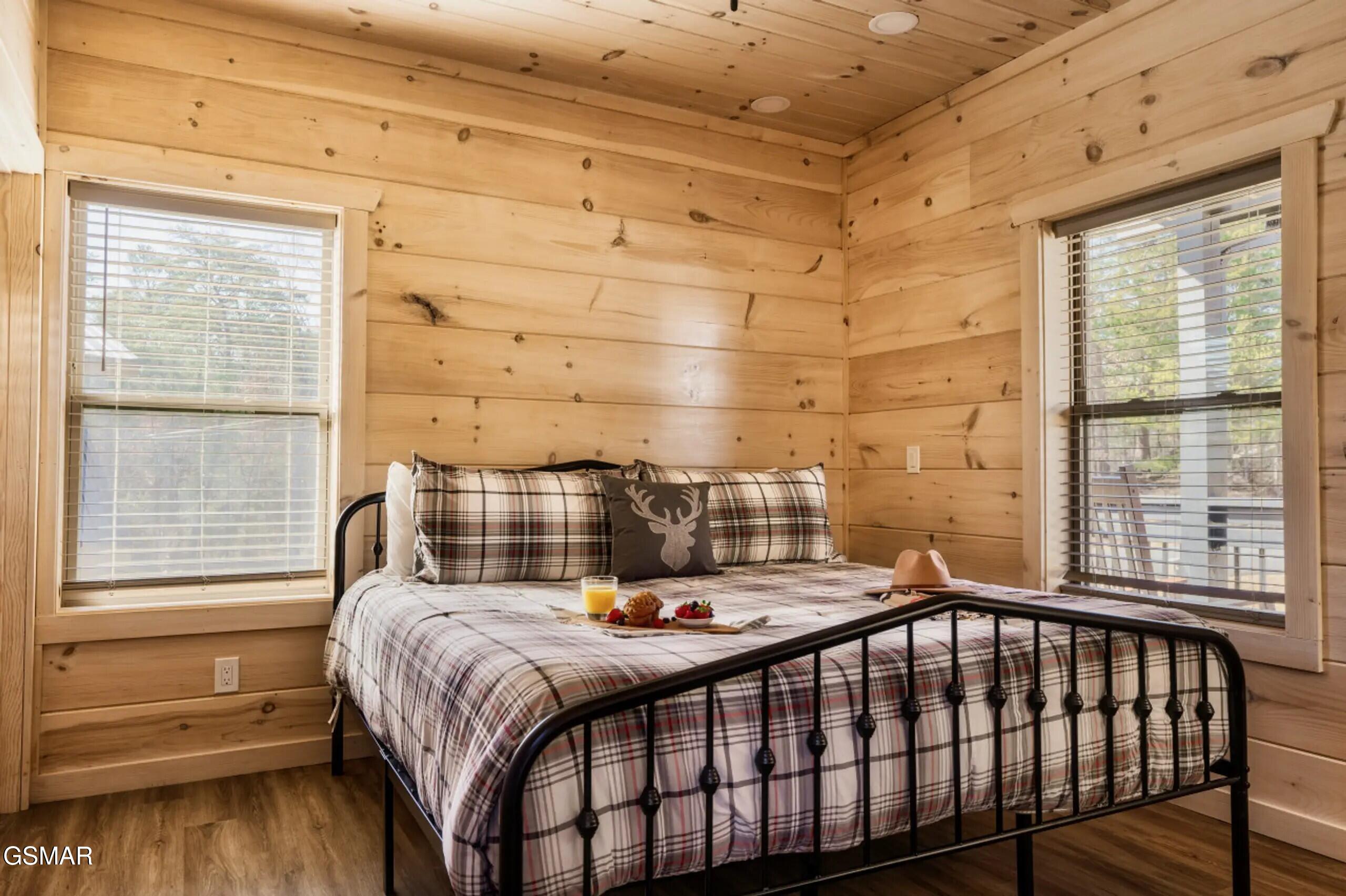 2852 Sequoia Road Pigeon Forge TN 37863