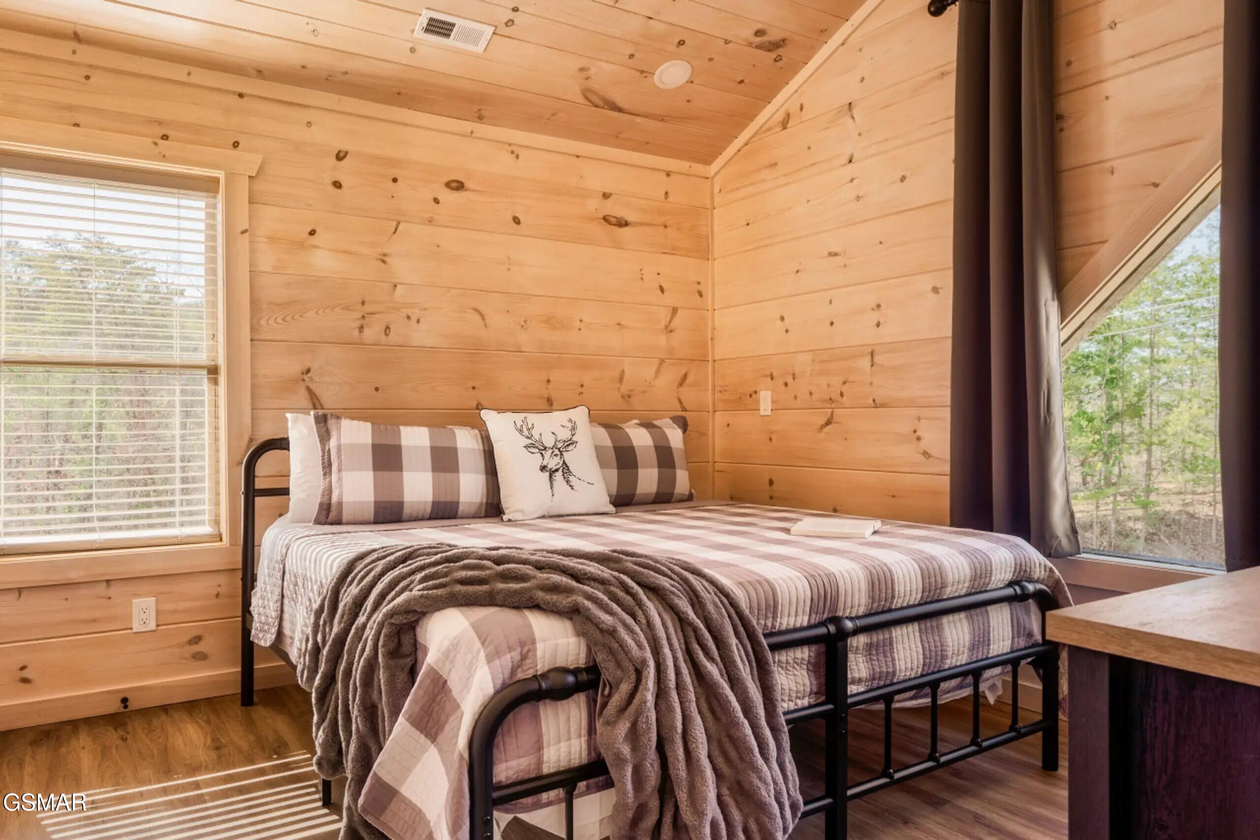 2852 Sequoia Road Pigeon Forge TN 37863