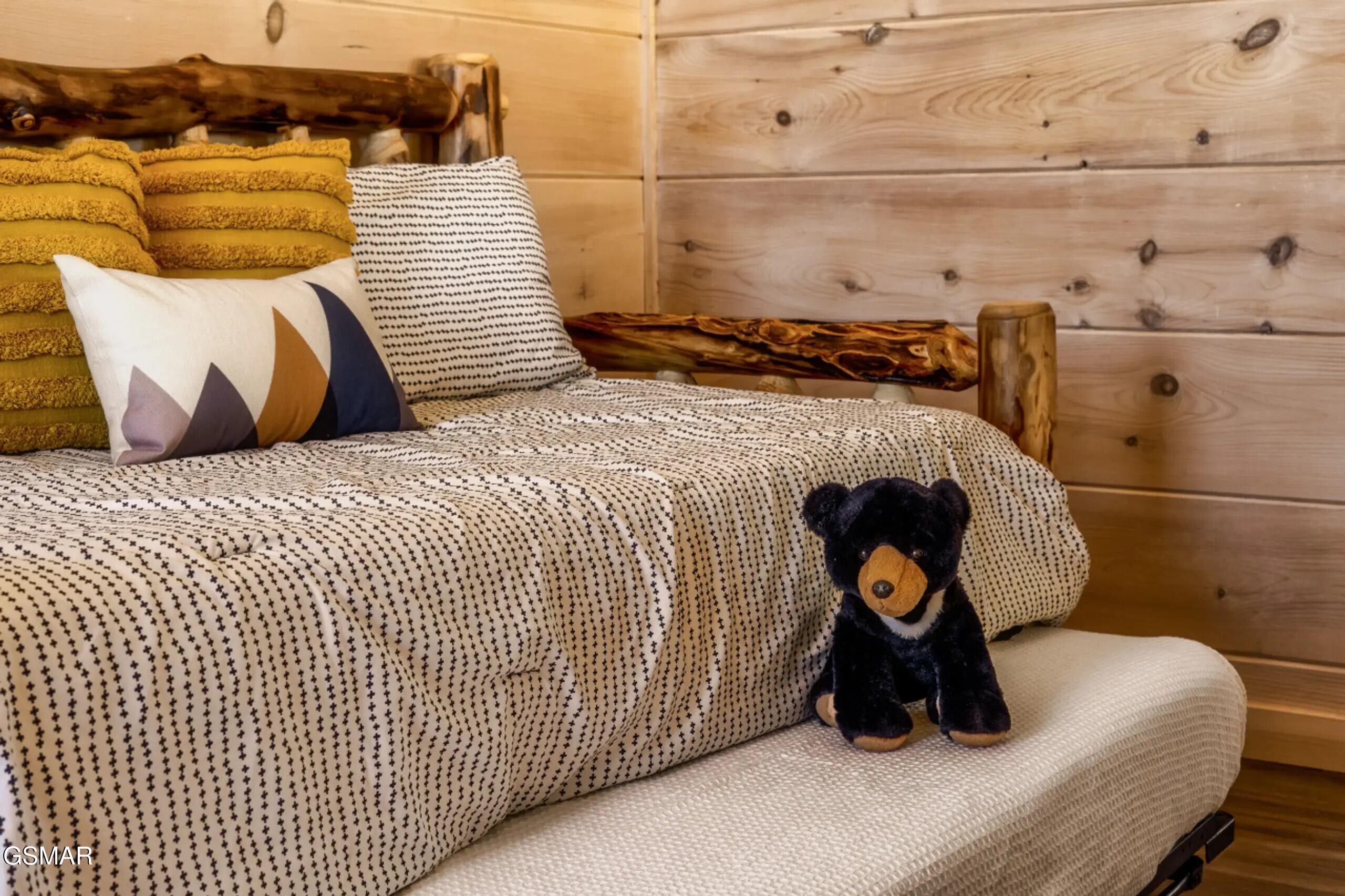 2852 Sequoia Road Pigeon Forge TN 37863