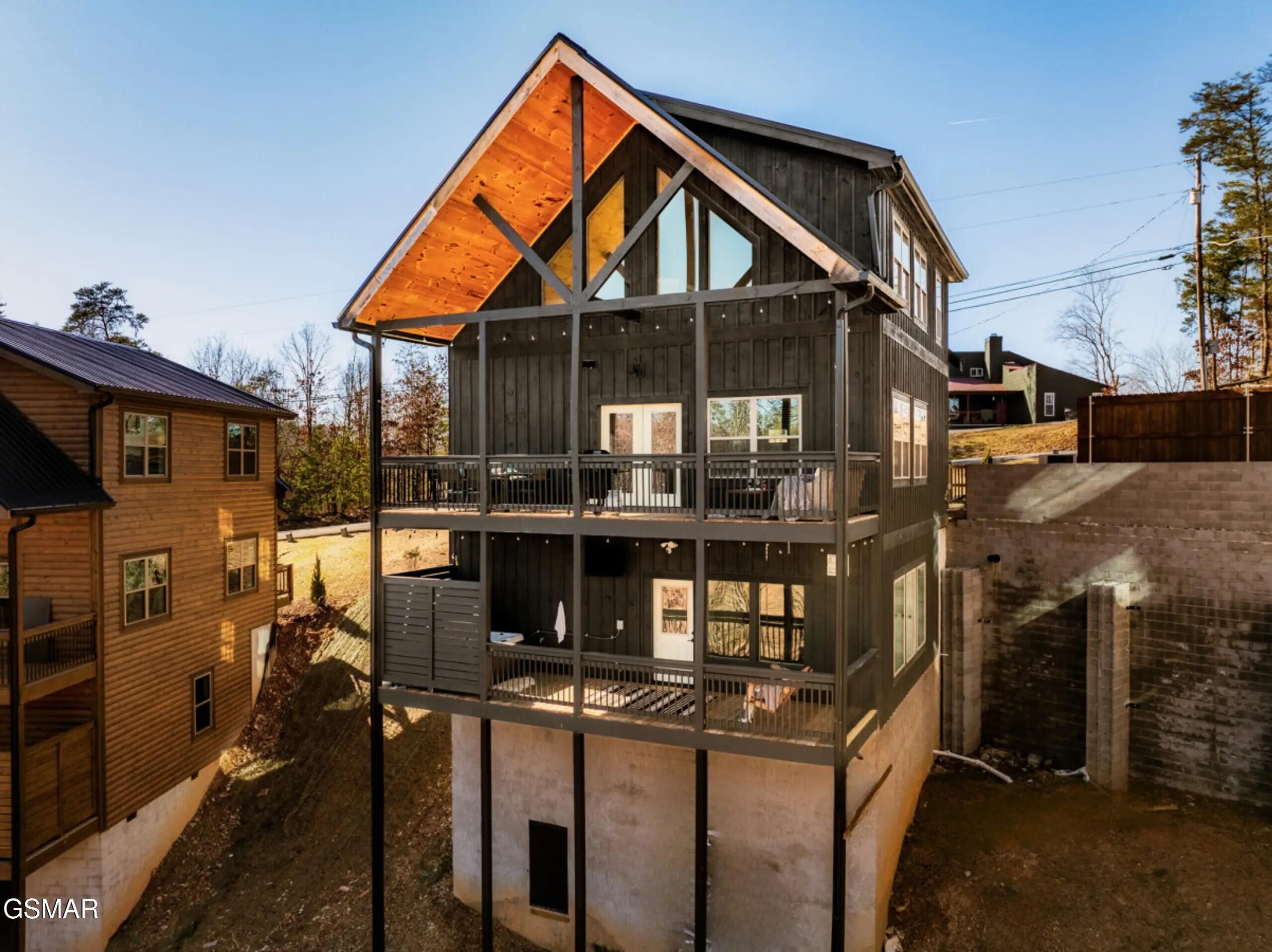 2852 Sequoia Road Pigeon Forge TN 37863