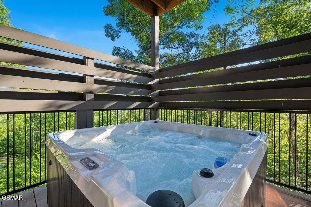 1429 Mountain Ash Way Sevierville TN 37876