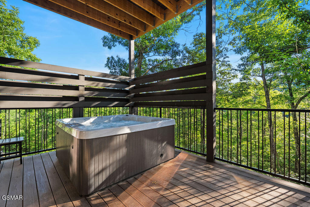 1429 Mountain Ash Way Sevierville TN 37876
