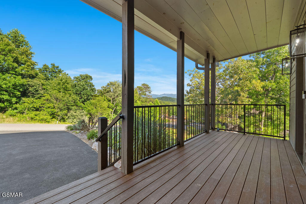 1429 Mountain Ash Way Sevierville TN 37876