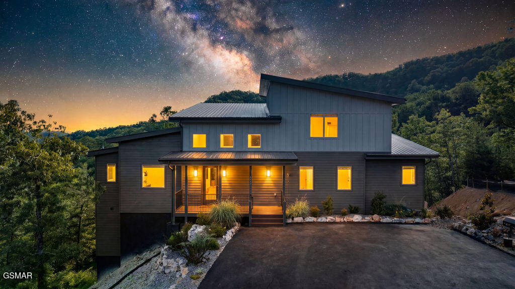 1429 Mountain Ash Way Sevierville TN 37876