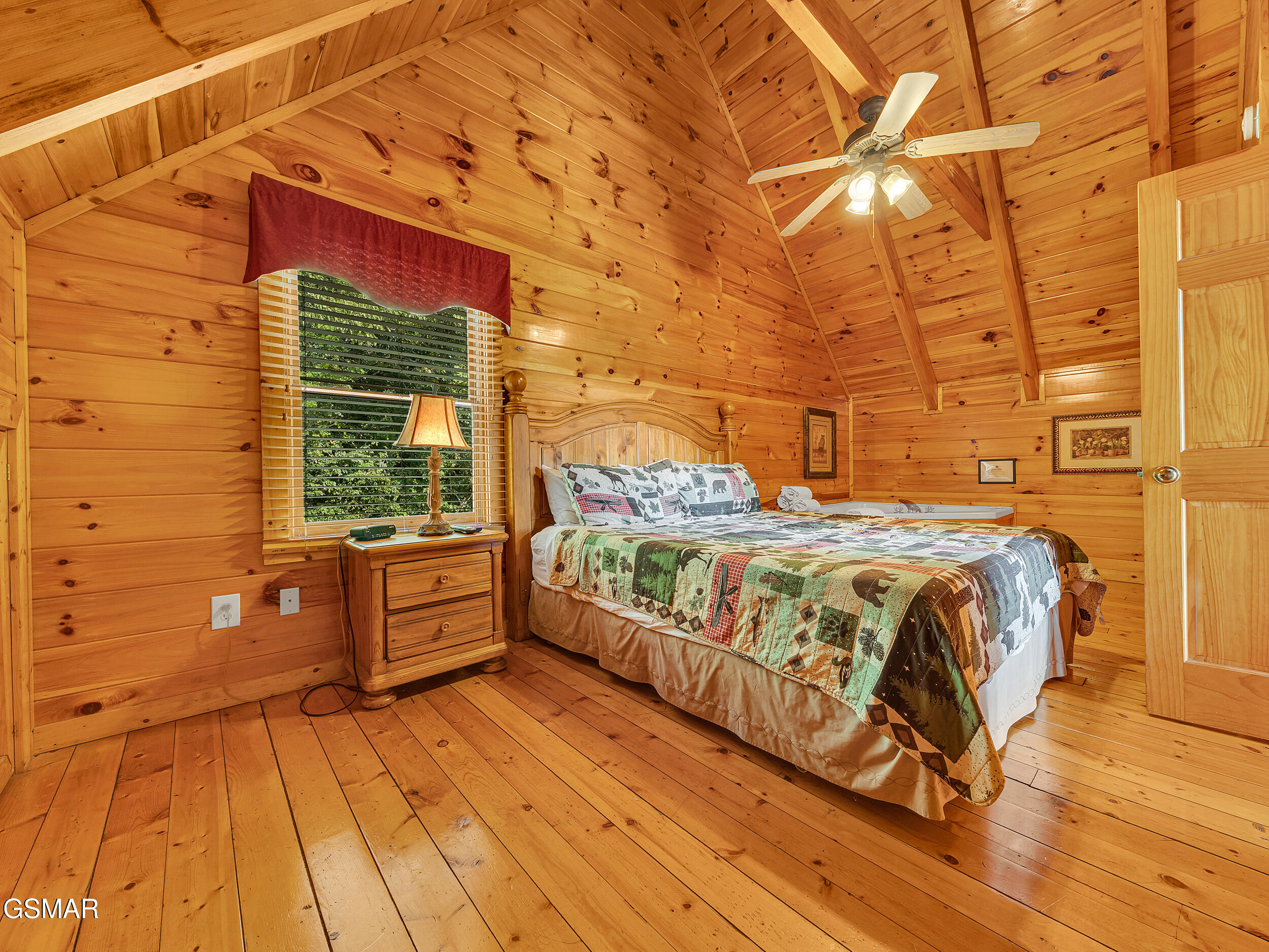 4445 Forest Vista Way Pigeon Forge TN 37863