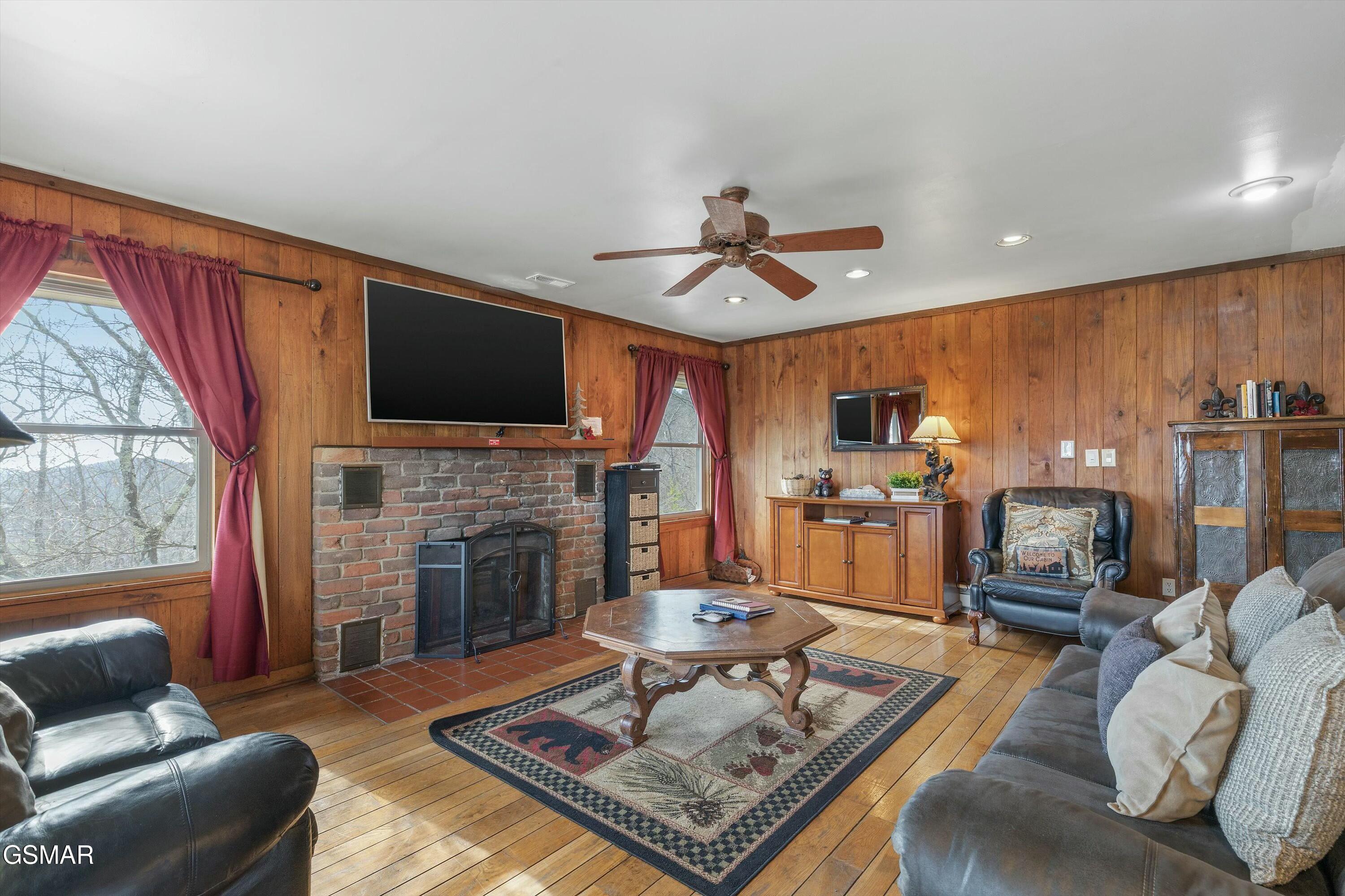 3060 Tower Road Sevierville TN 37876