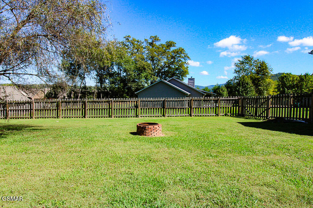 2209 Rogers Place Sevierville TN 37876