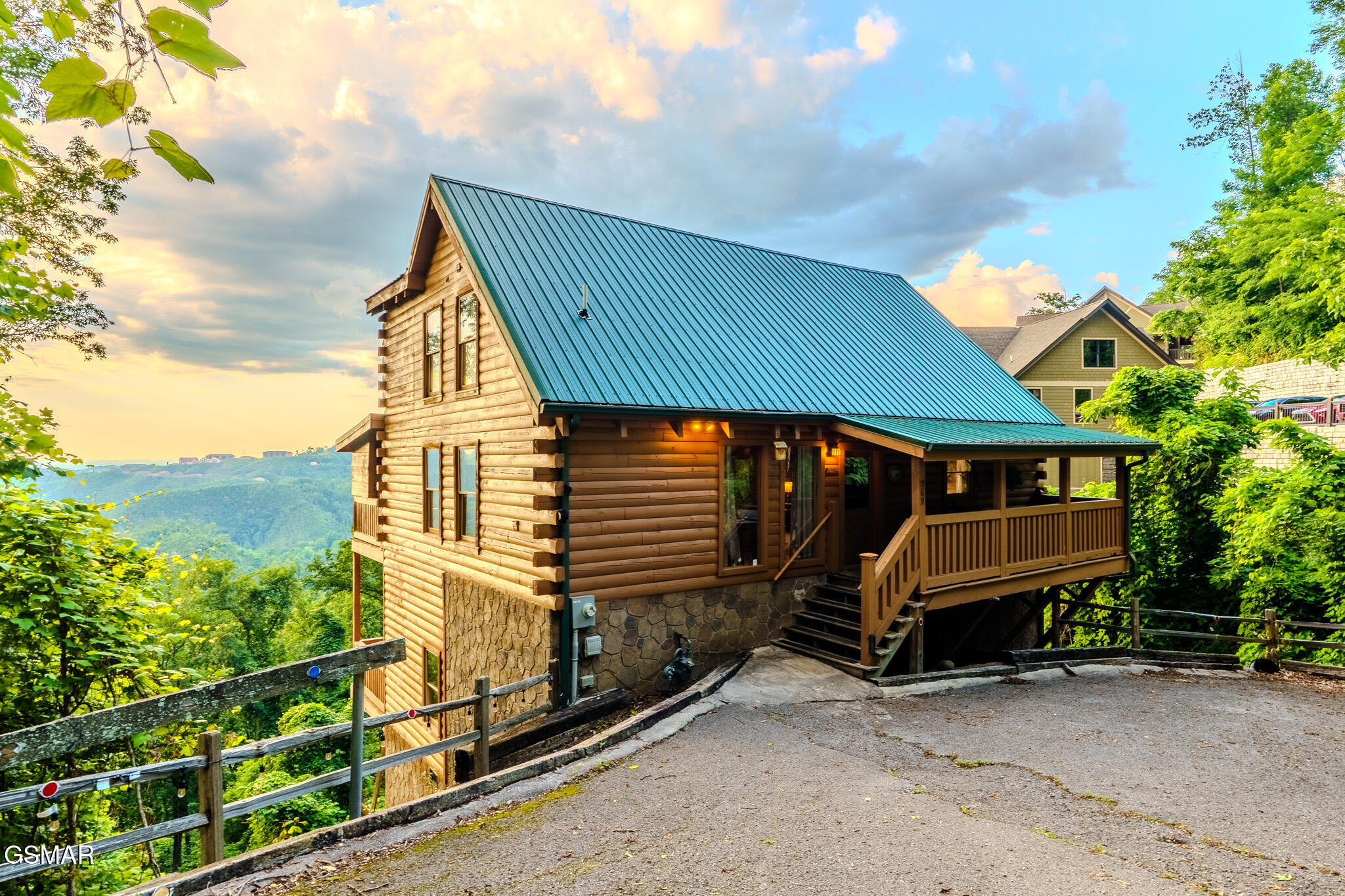 569 Forest Springs Drive Gatlinburg TN 37738
