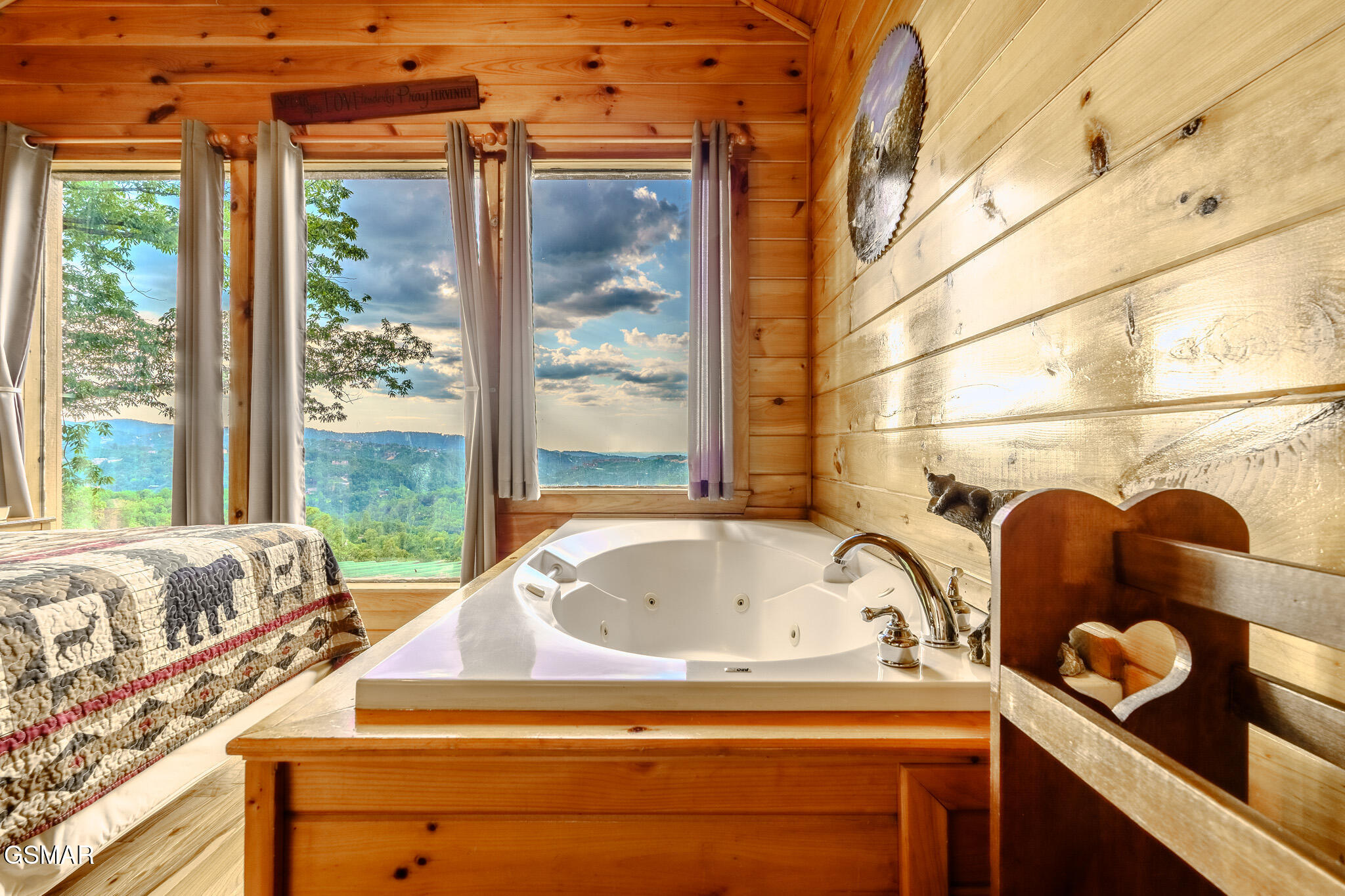 569 Forest Springs Drive Gatlinburg TN 37738
