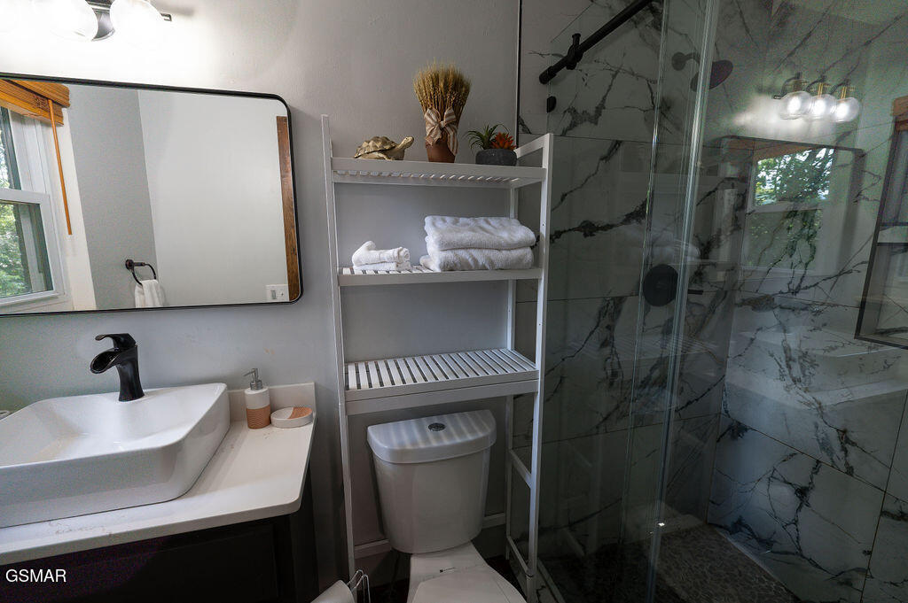 4020 Hitching Post Road Pigeon Forge TN 37863