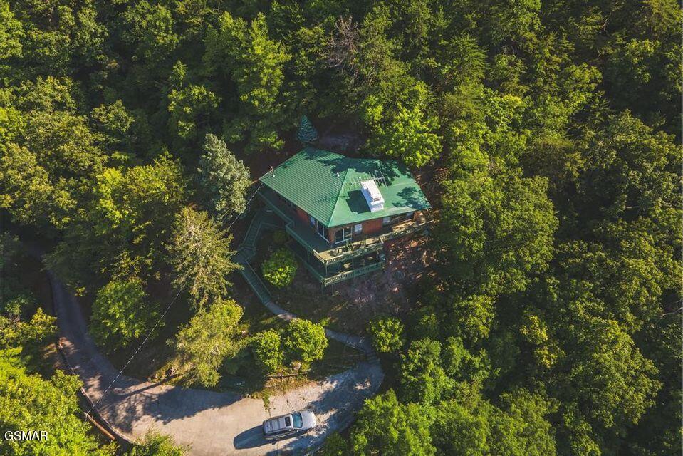 1020 Clingmans View Sevierville TN 37876