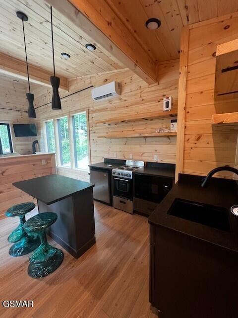 - Sassafras Trail Sevierville TN 37876