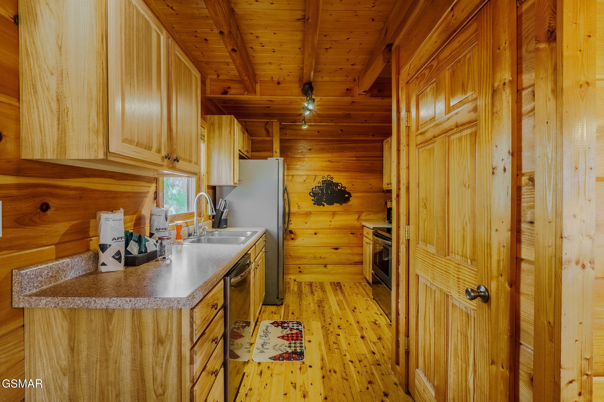 2109 Memory Way Sevierville TN 37876