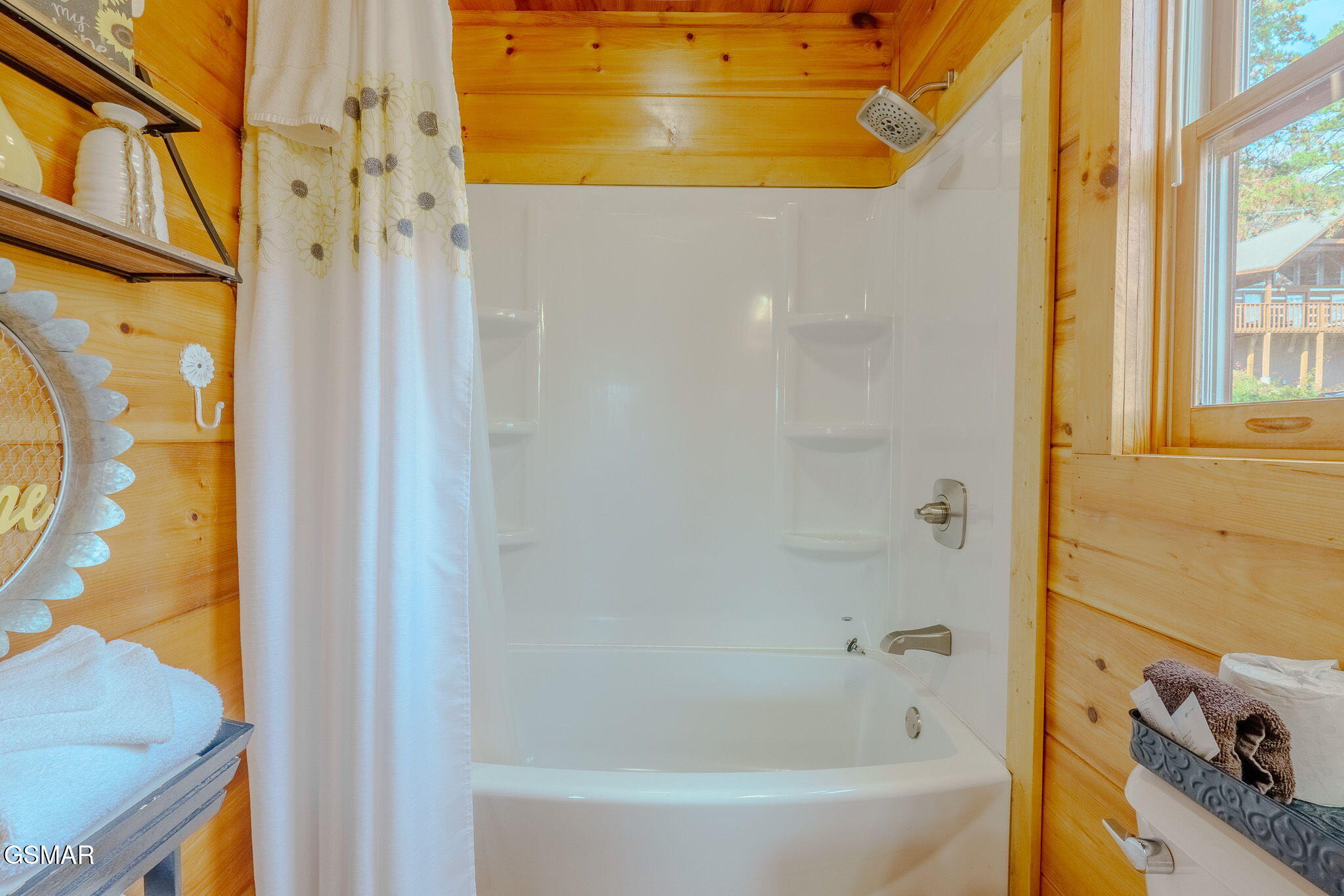 2109 Memory Way Sevierville TN 37876