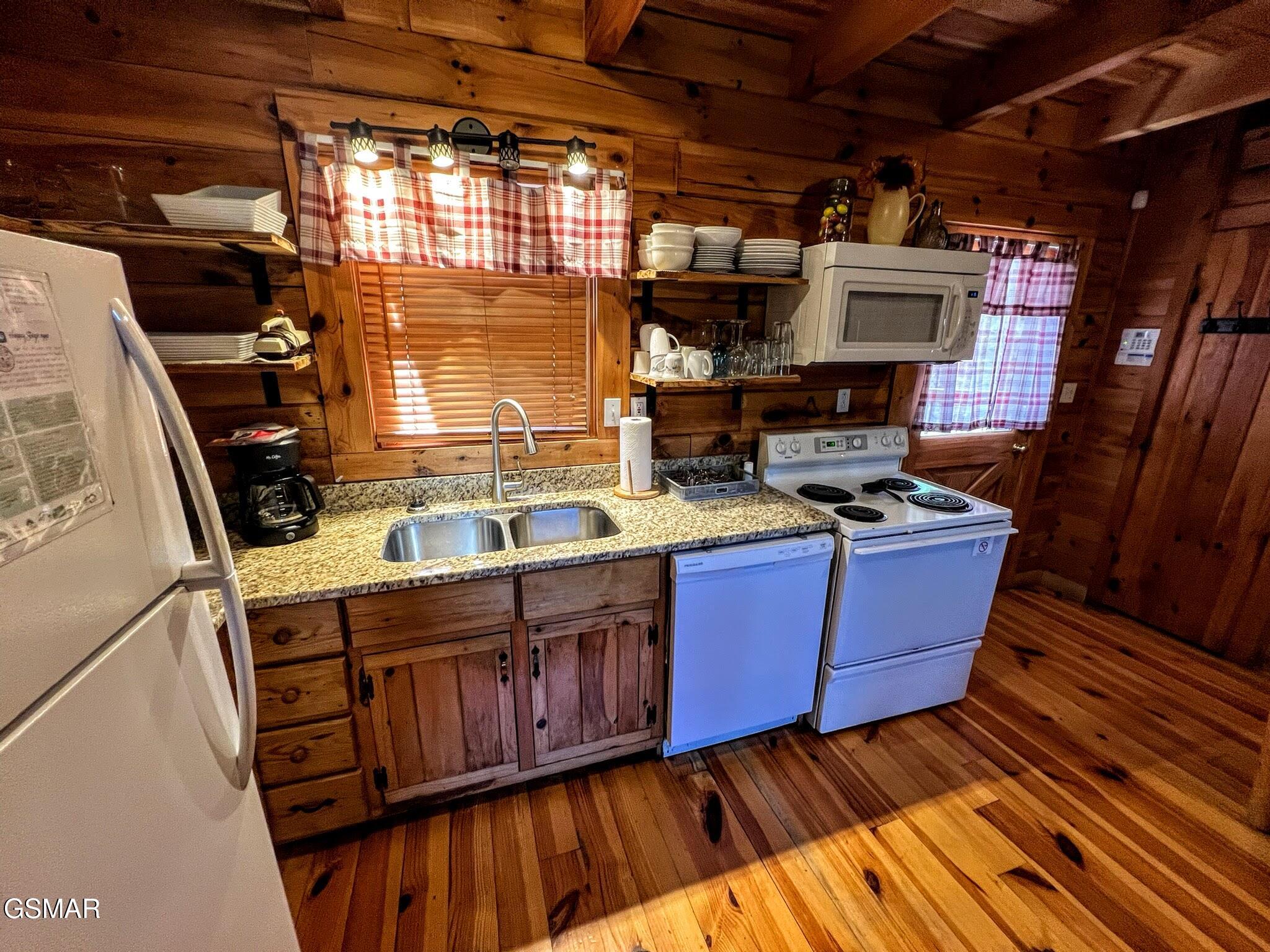 3035 Brothers Way Sevierville TN 37862