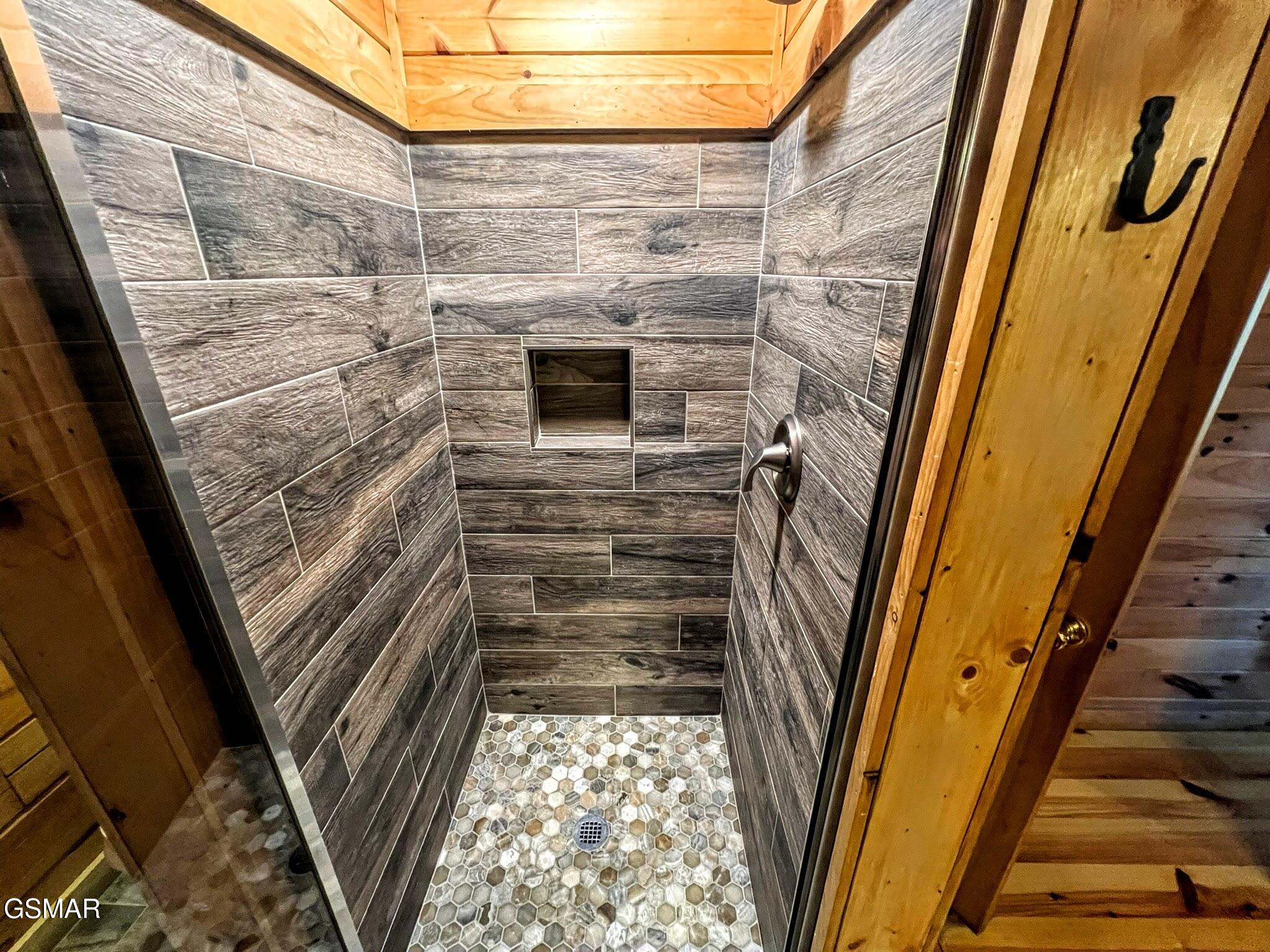 3035 Brothers Way Sevierville TN 37862