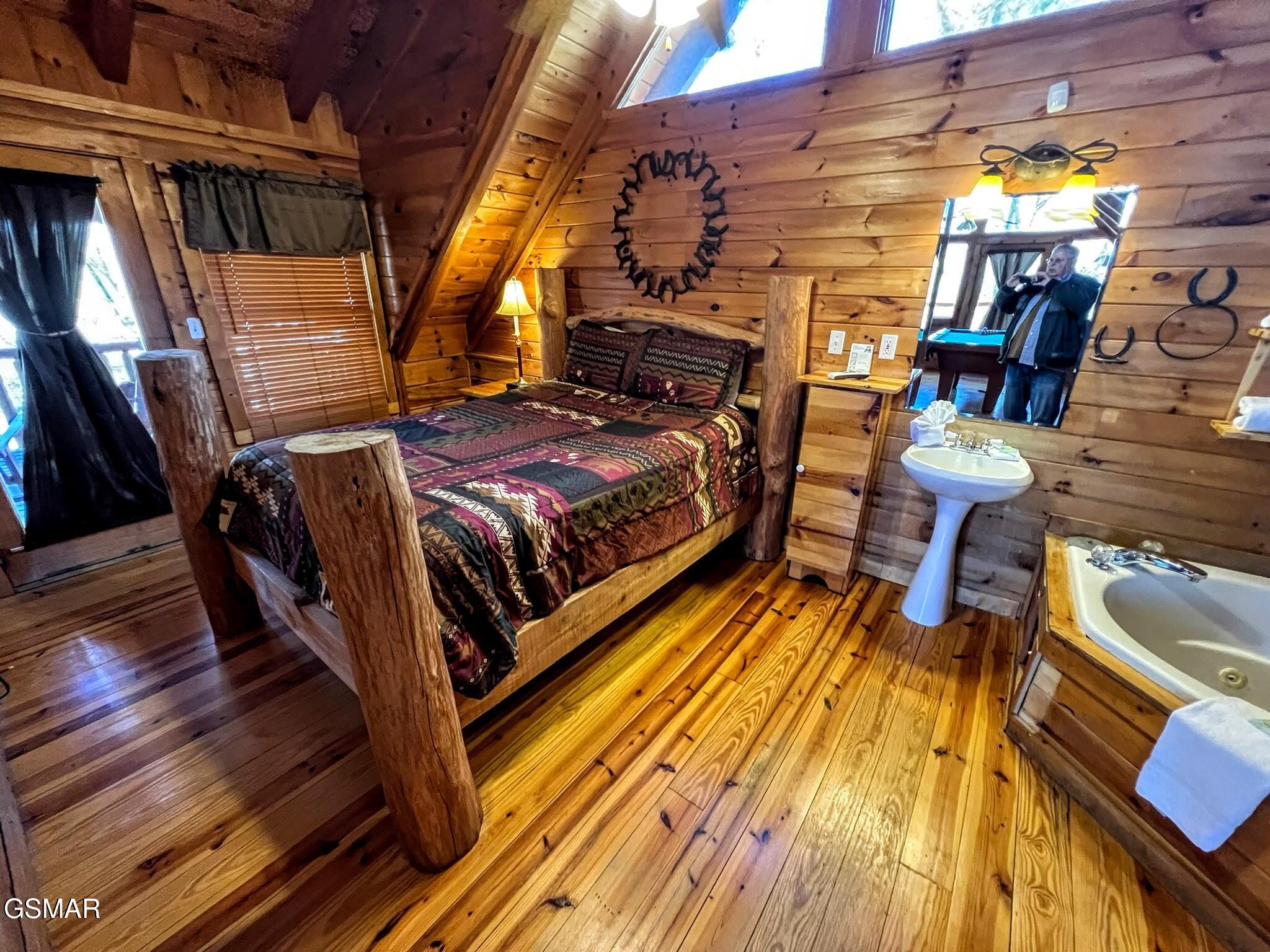 3035 Brothers Way Sevierville TN 37862