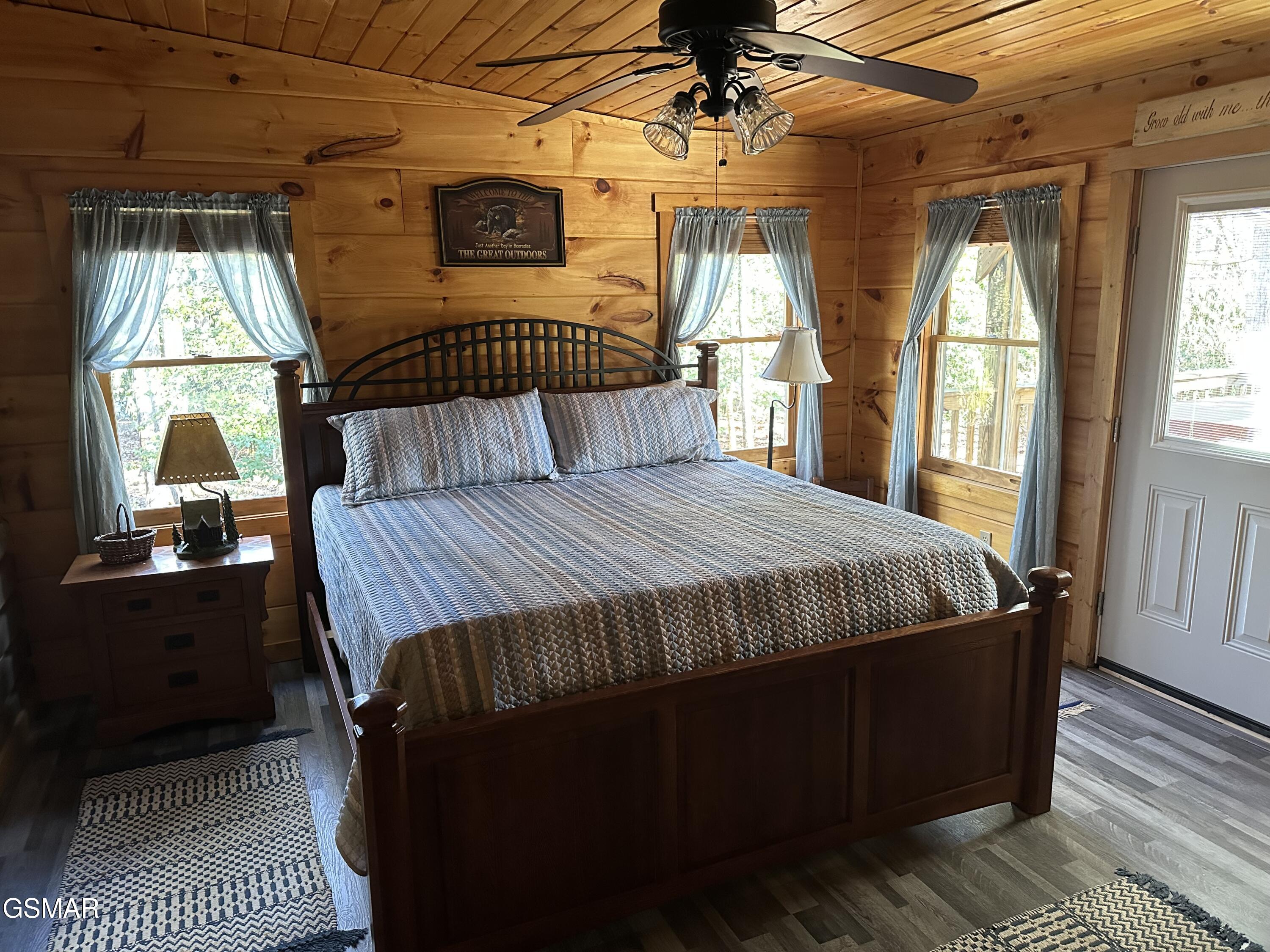 150 Cricket Hollow Way Cosby TN 37722