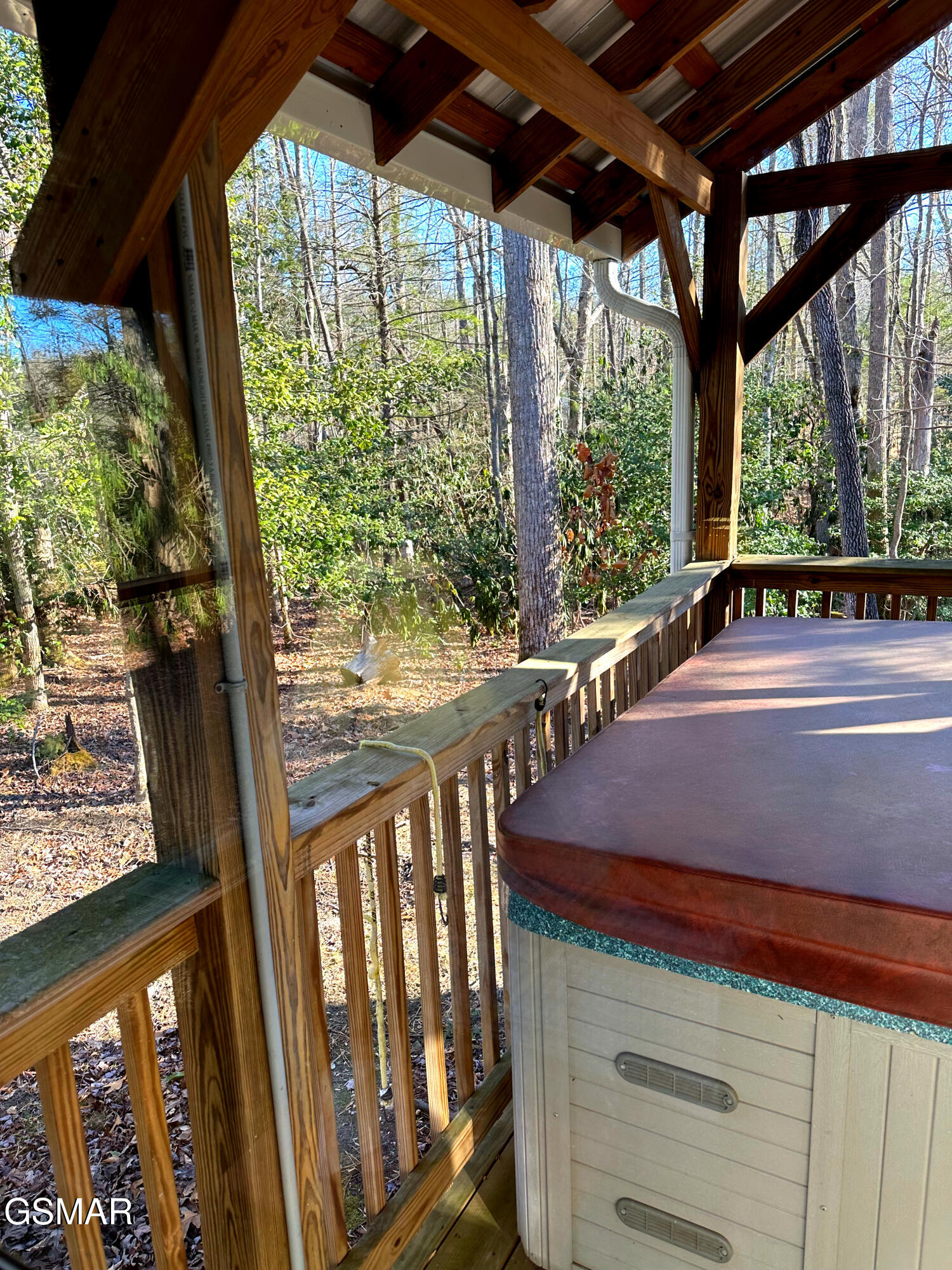 150 Cricket Hollow Way Cosby TN 37722