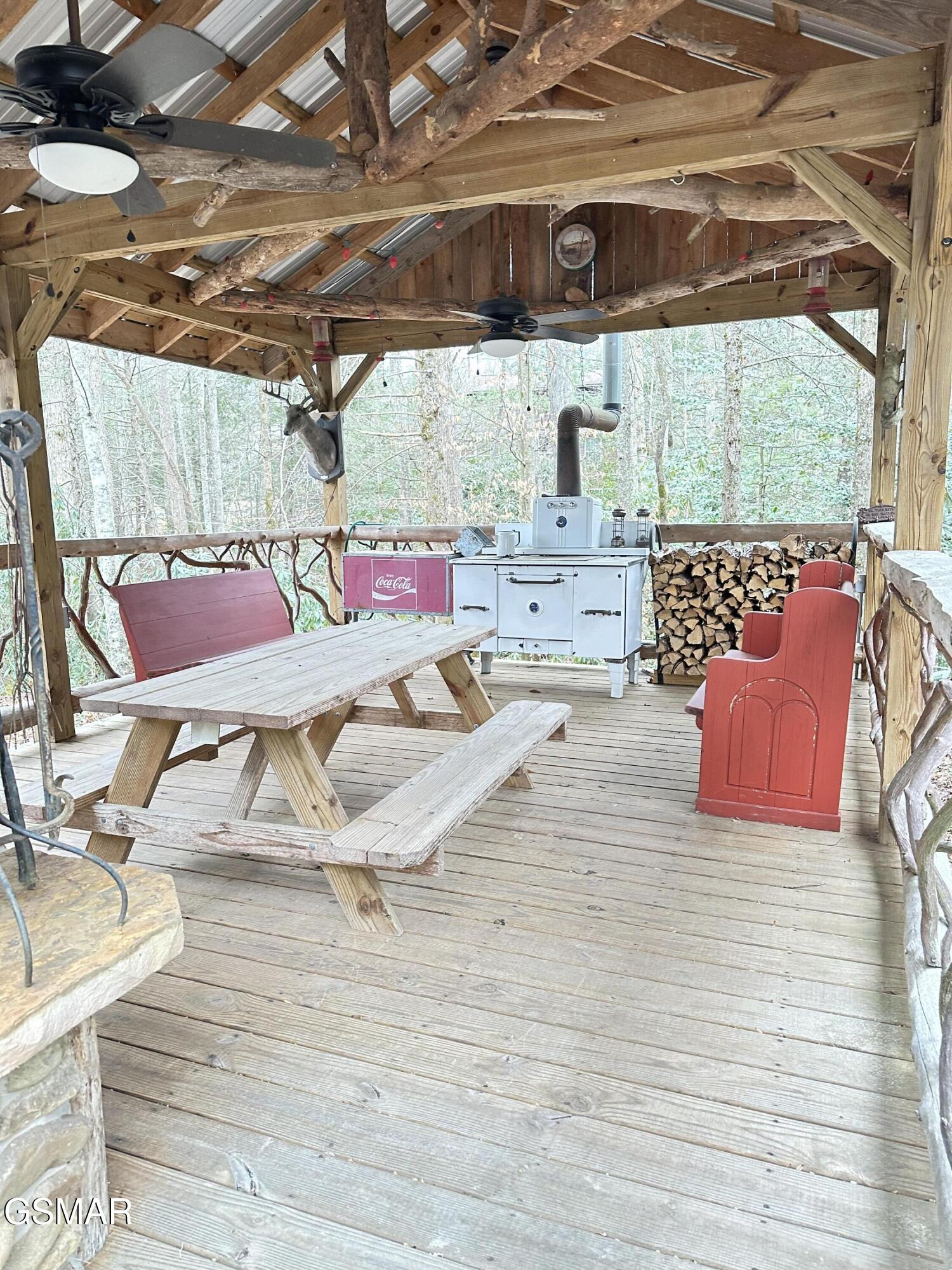 150 Cricket Hollow Way Cosby TN 37722