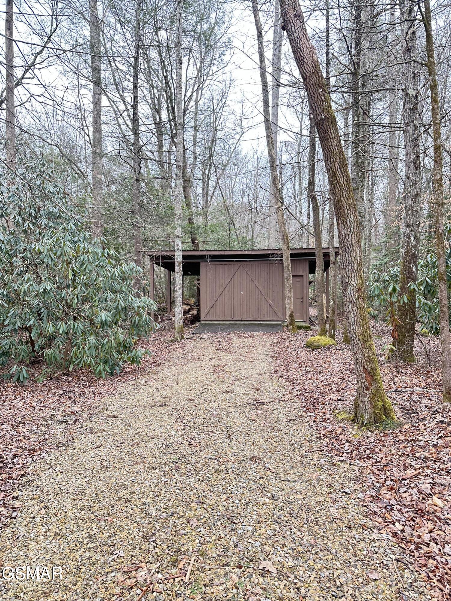 150 Cricket Hollow Way Cosby TN 37722