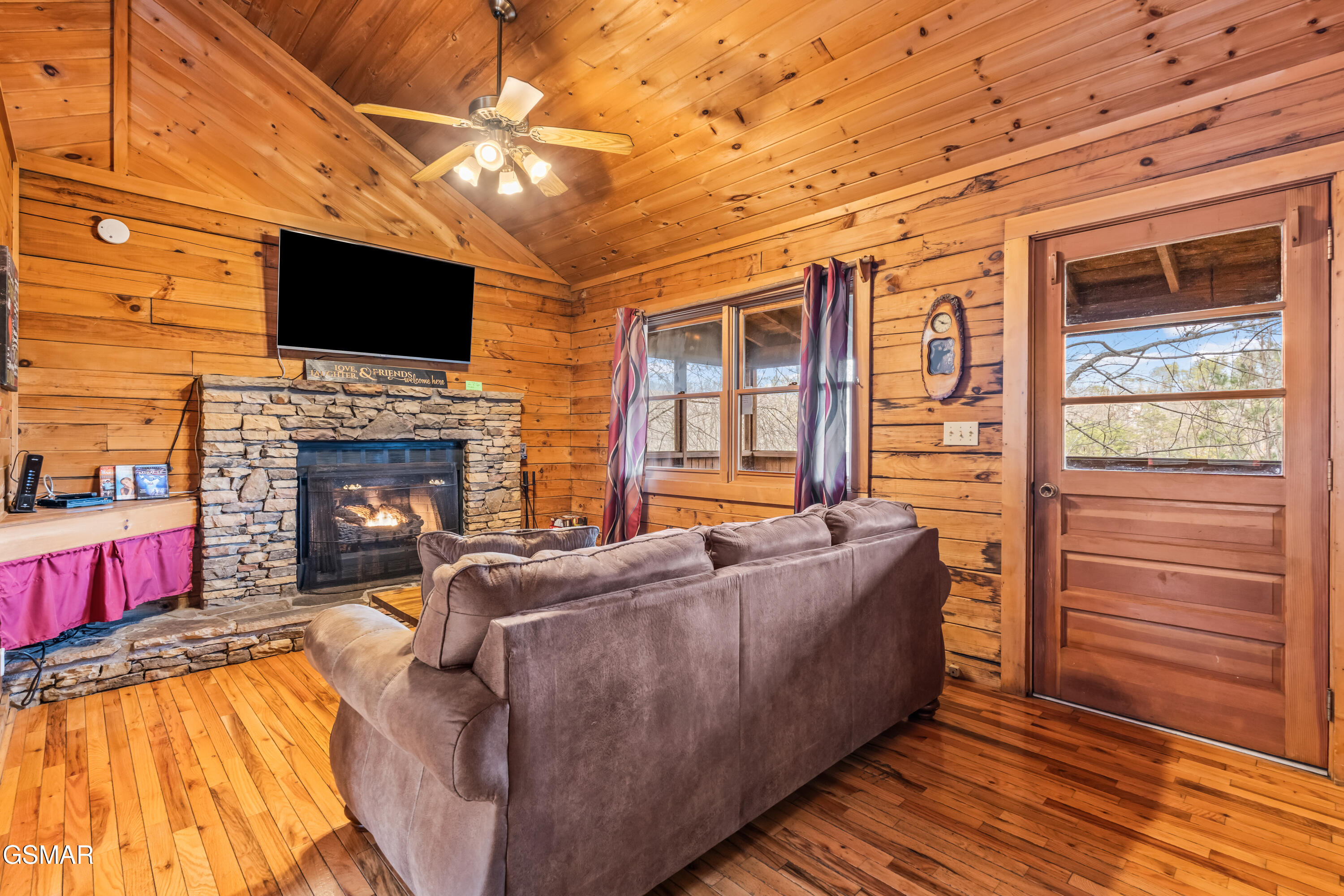1716 Ridgecrest Drive Sevierville TN 37876