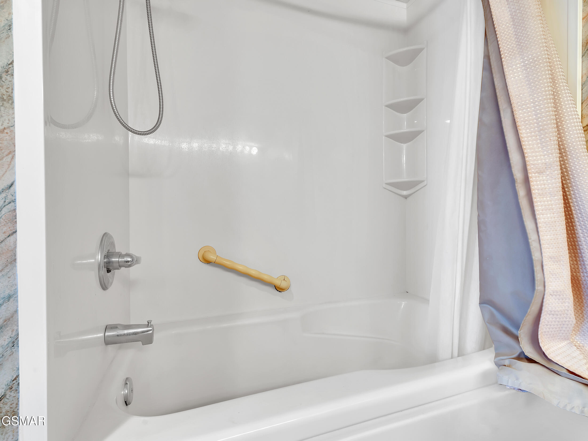 2150 Galloway Island Drive Dandridge TN 37725