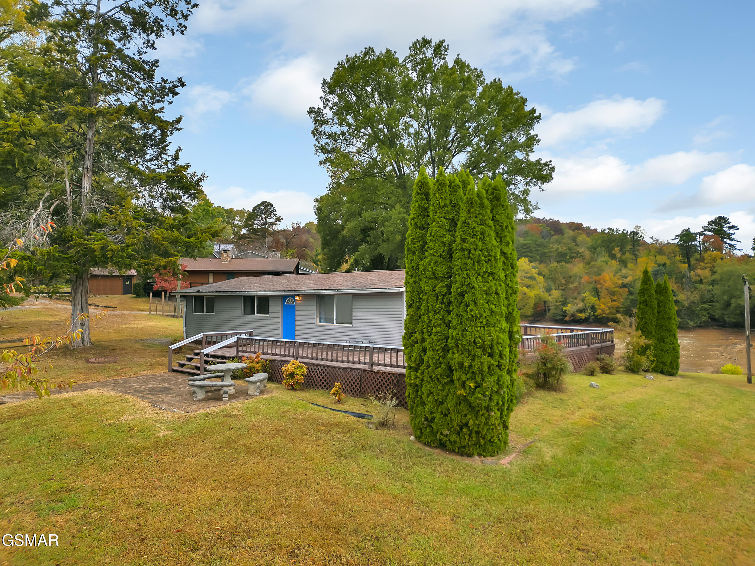 2150 Galloway Island Drive Dandridge TN 37725