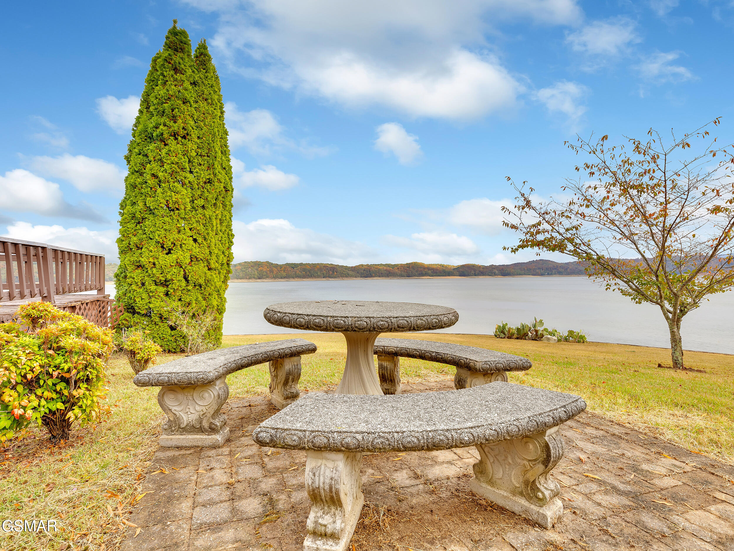 2150 Galloway Island Drive Dandridge TN 37725