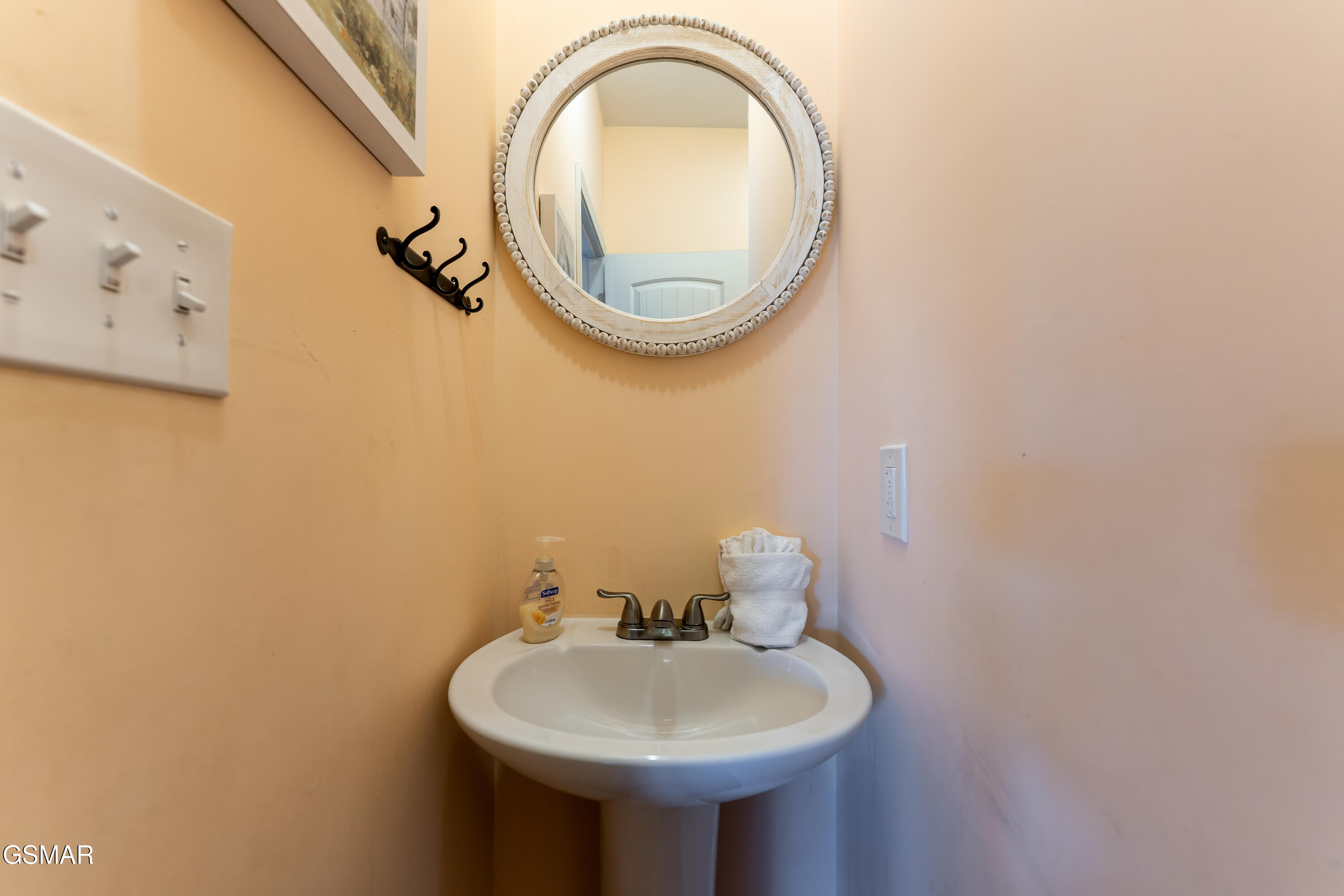 1131 Sanctuary Shores Way Sevierville TN 37876