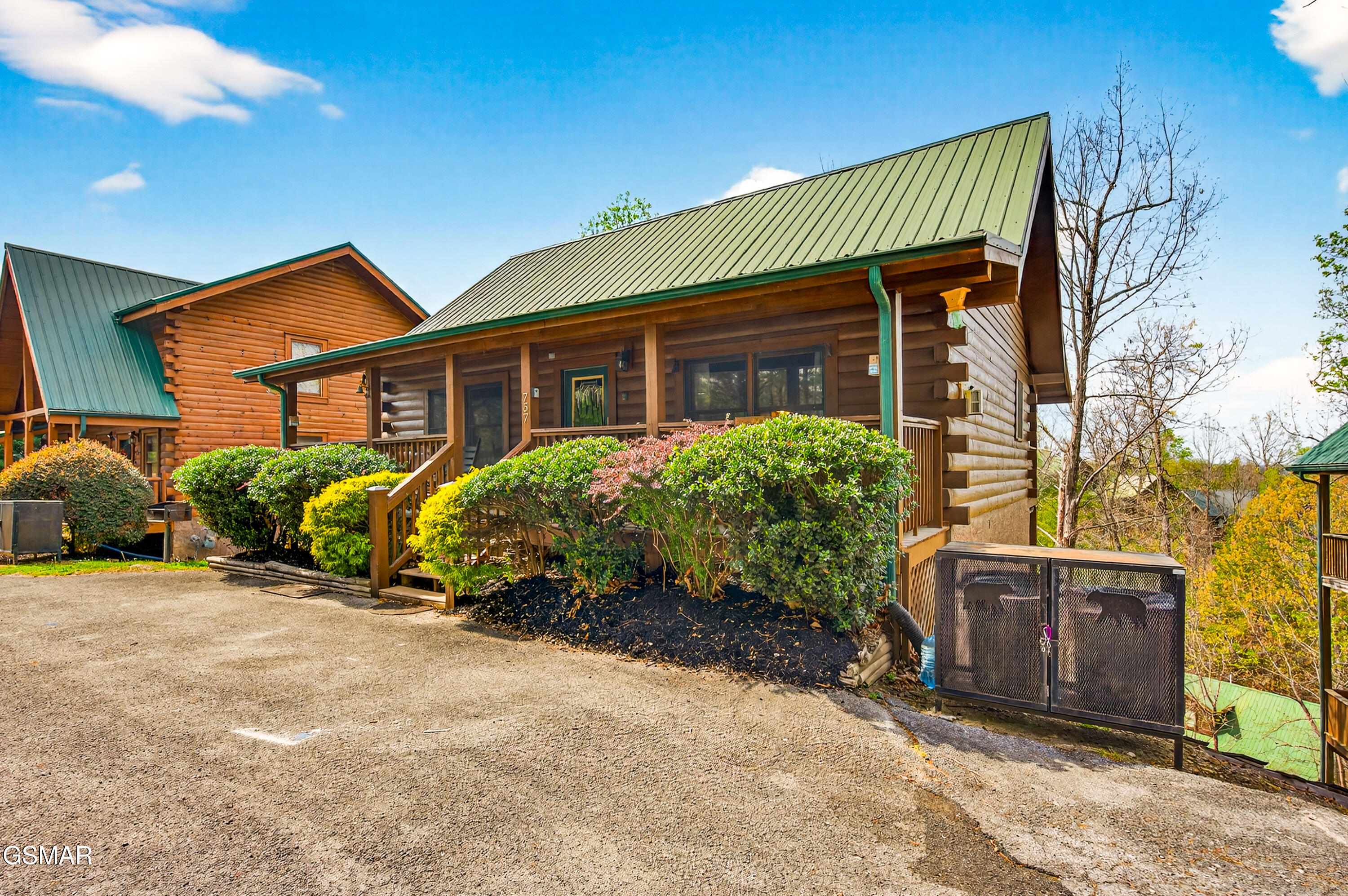 757 Chickasaw Gap Way Pigeon Forge TN 37863