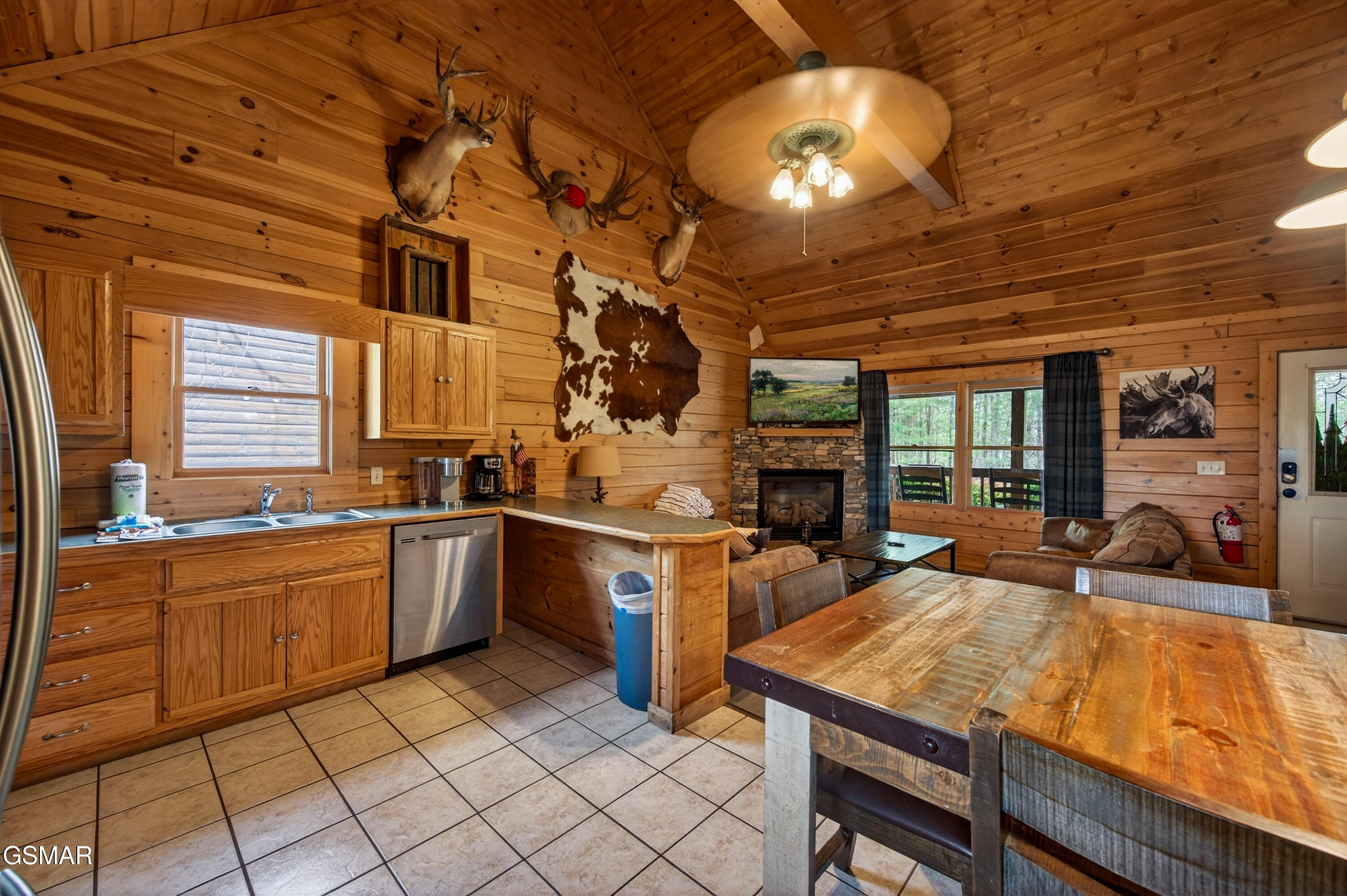 757 Chickasaw Gap Way Pigeon Forge TN 37863