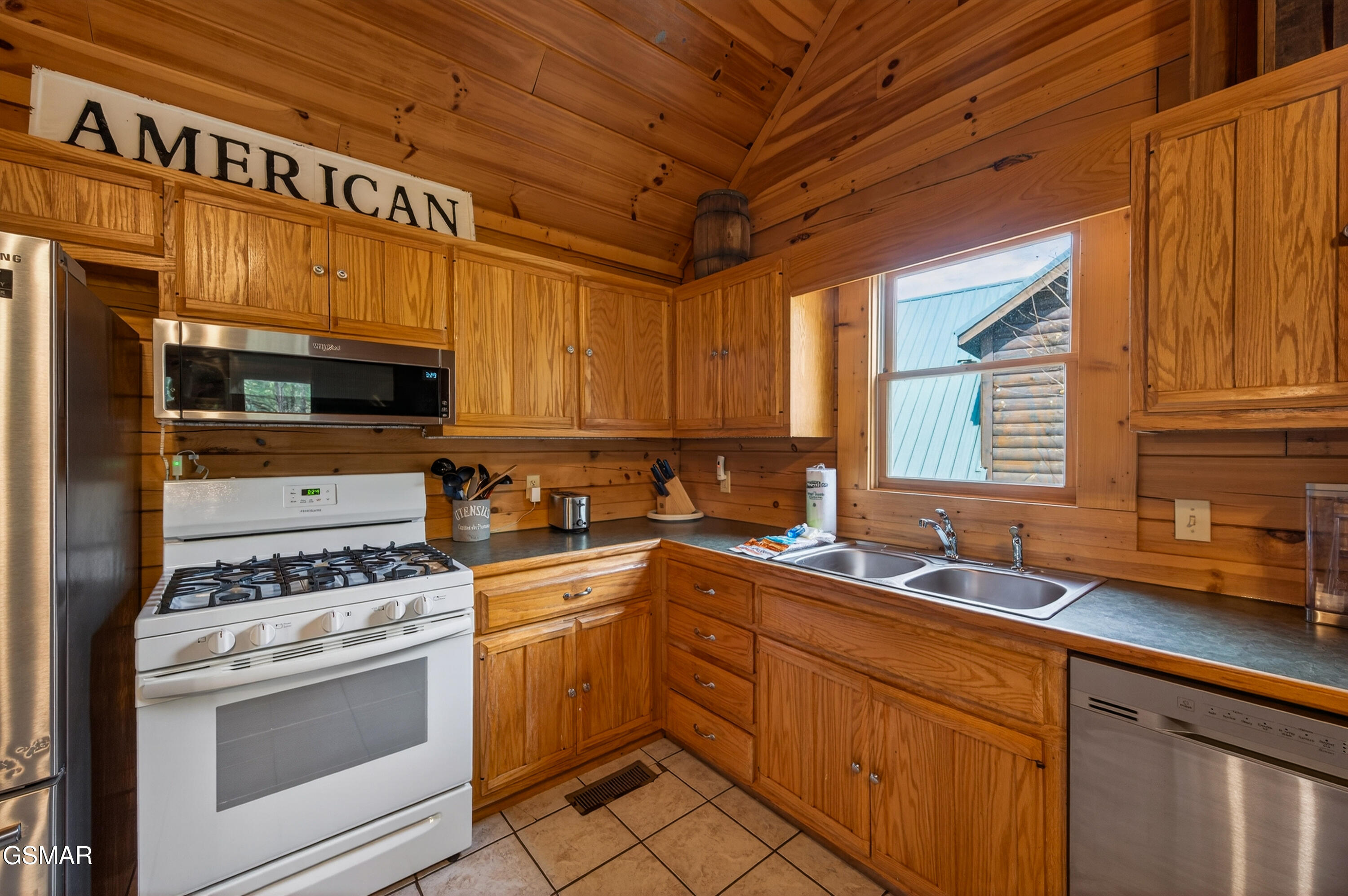 757 Chickasaw Gap Way Pigeon Forge TN 37863
