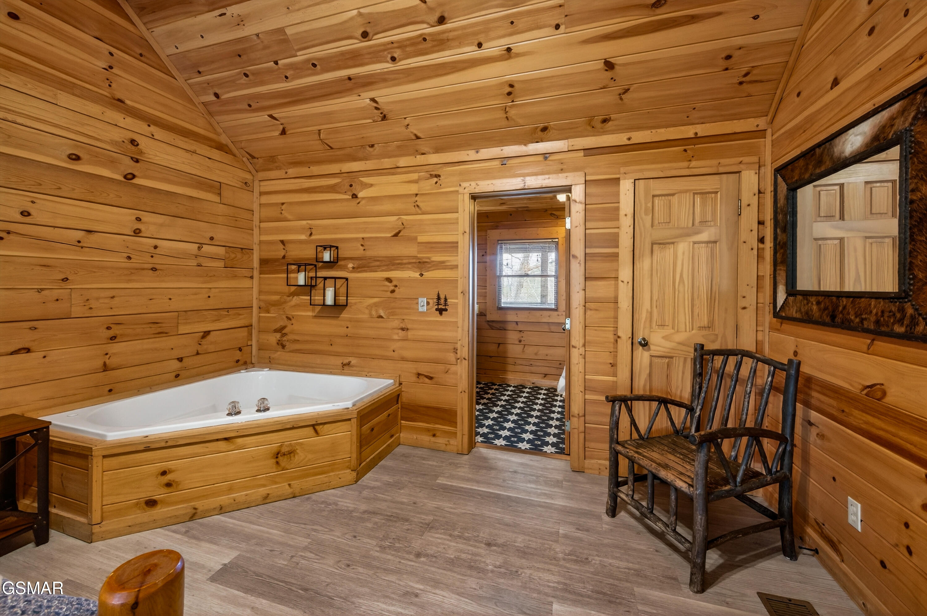 757 Chickasaw Gap Way Pigeon Forge TN 37863