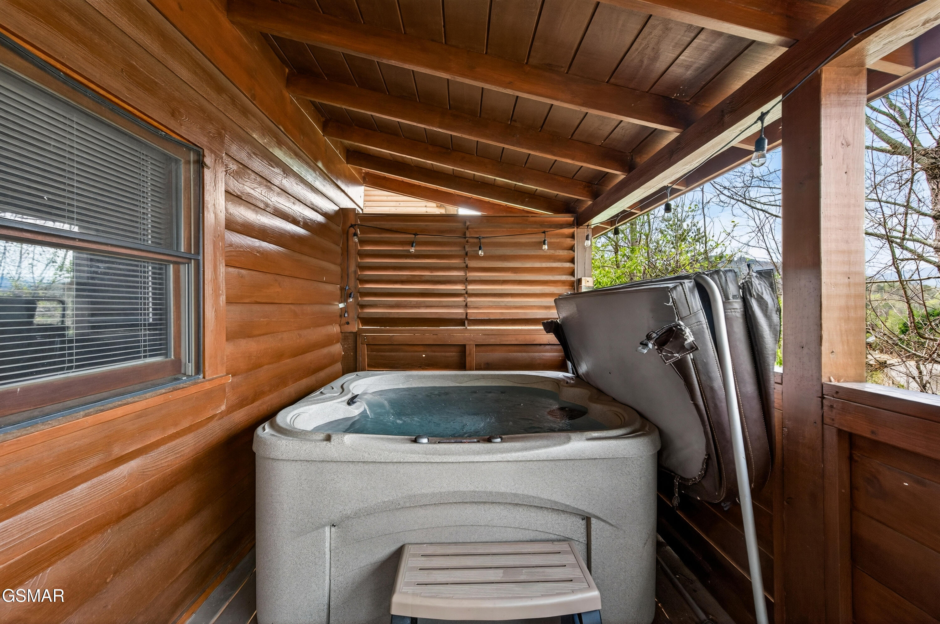 757 Chickasaw Gap Way Pigeon Forge TN 37863
