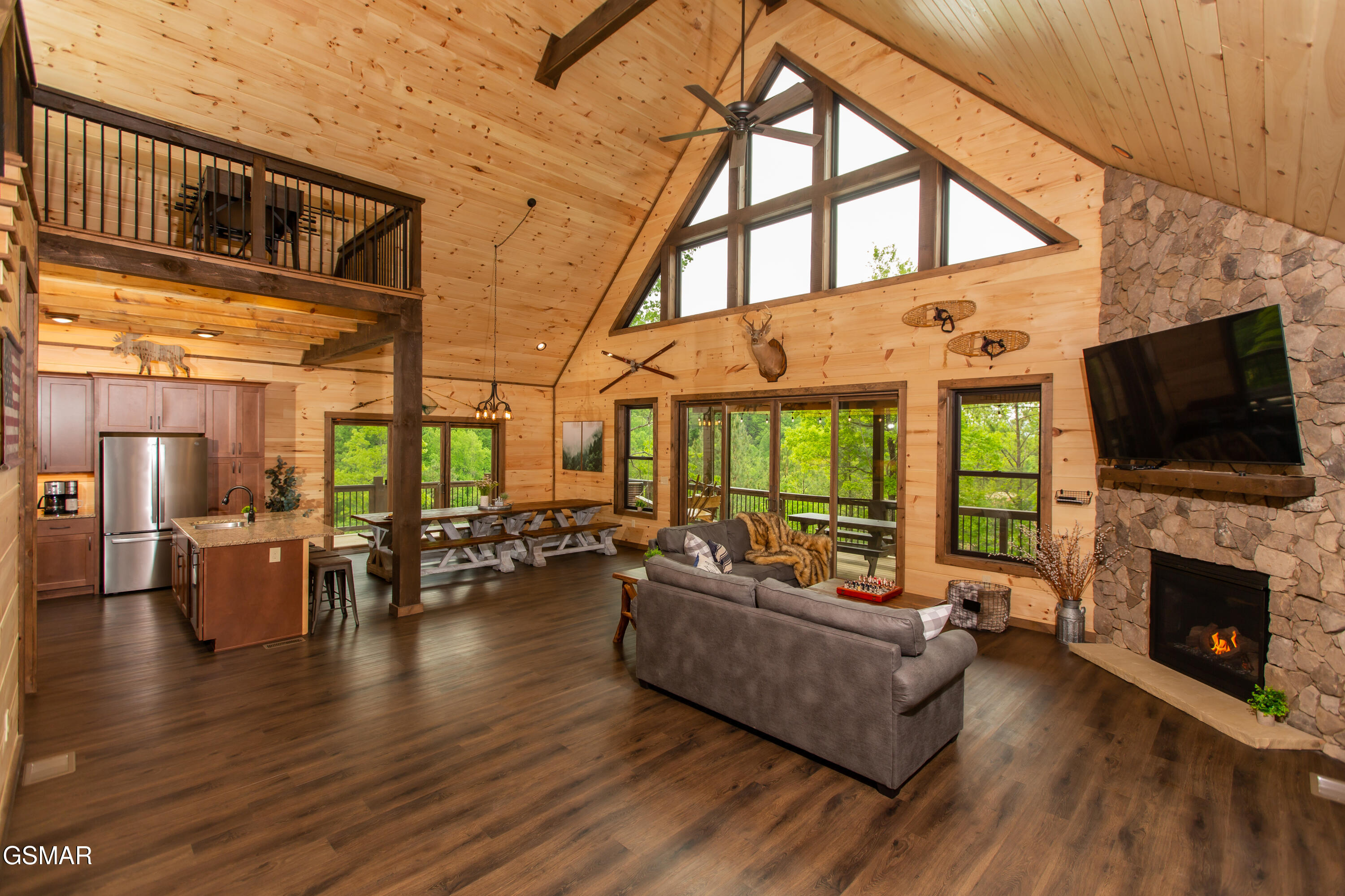 2462 Misty Shadows Drive Sevierville TN 37862