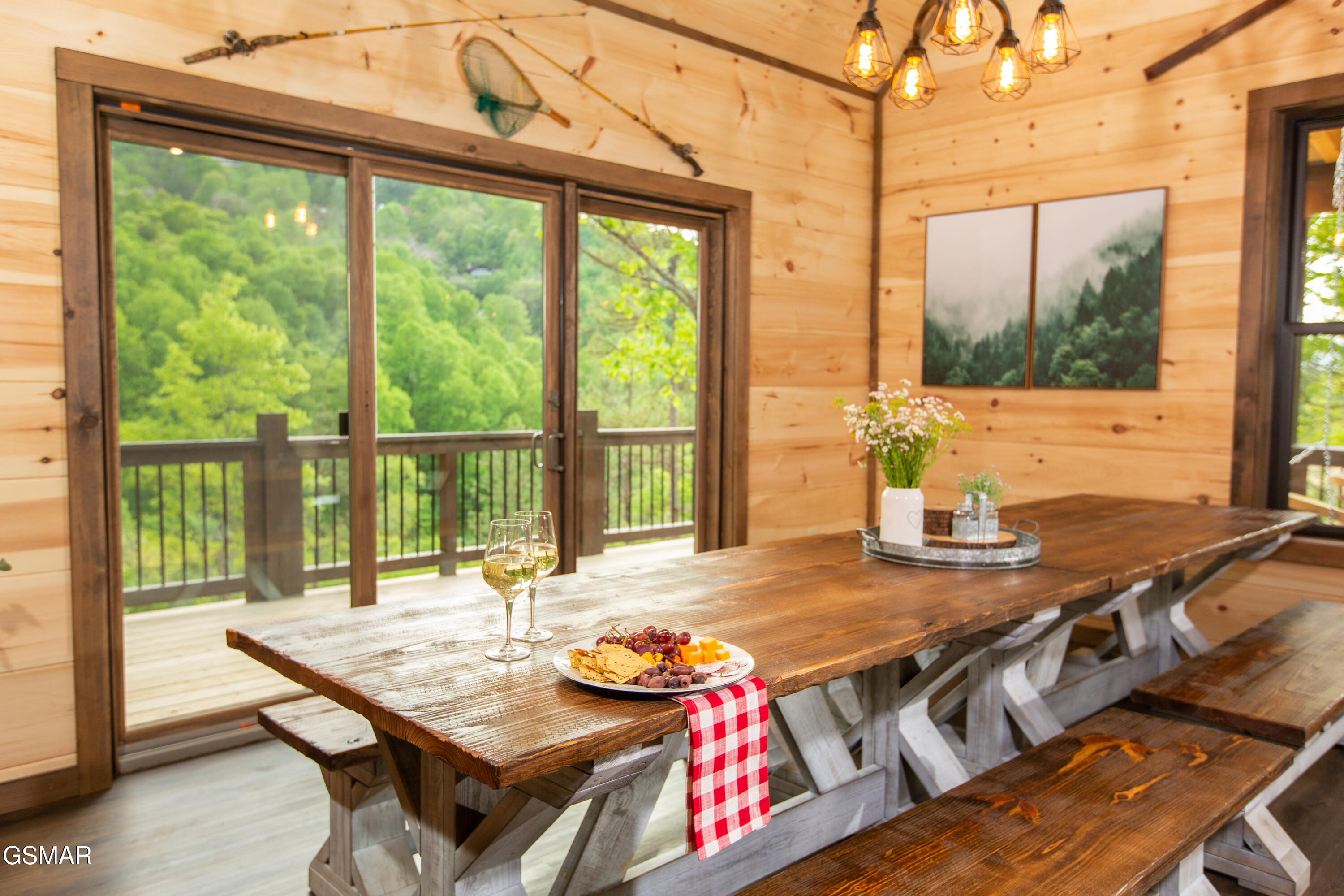 2462 Misty Shadows Drive Sevierville TN 37862