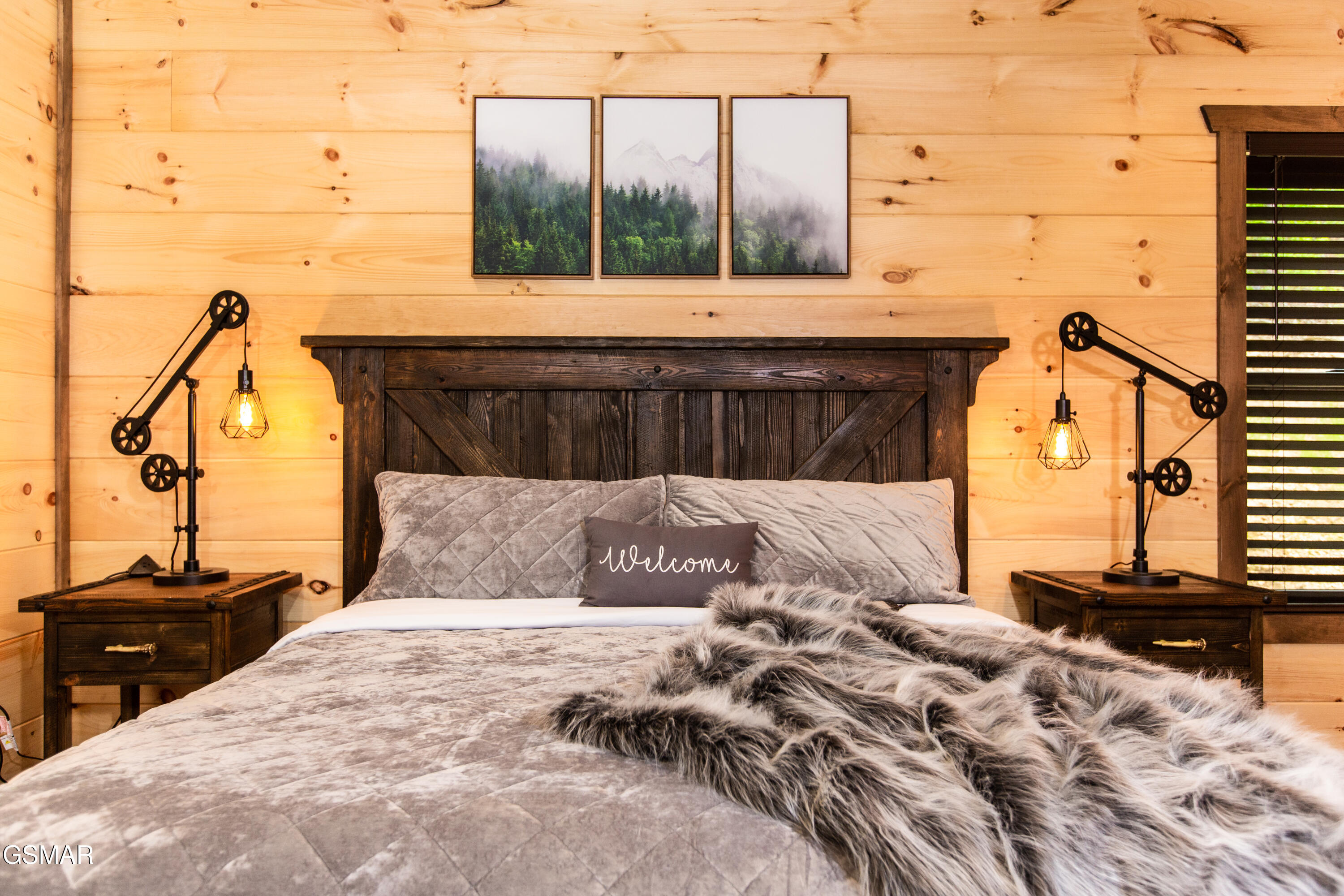 2462 Misty Shadows Drive Sevierville TN 37862