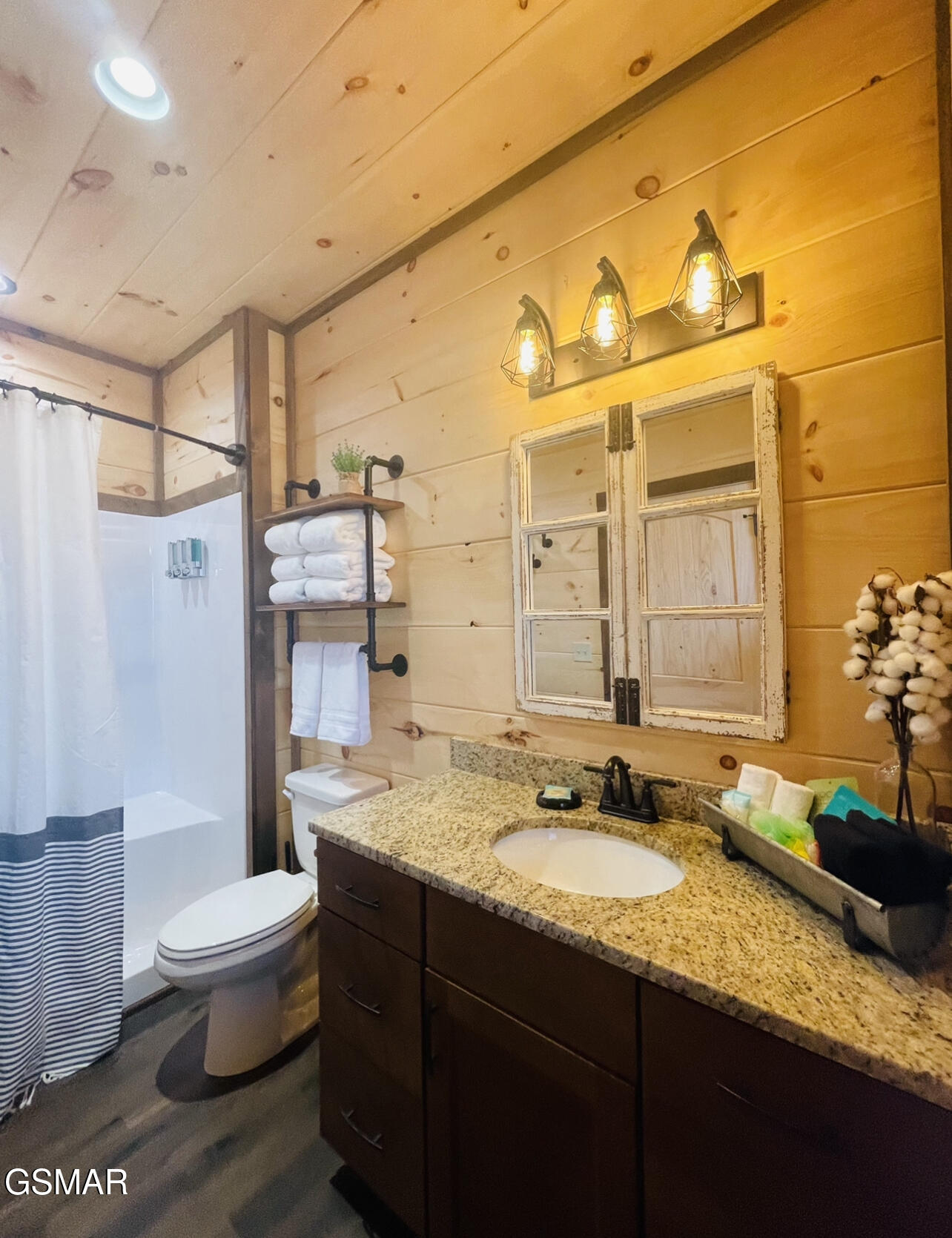 2462 Misty Shadows Drive Sevierville TN 37862