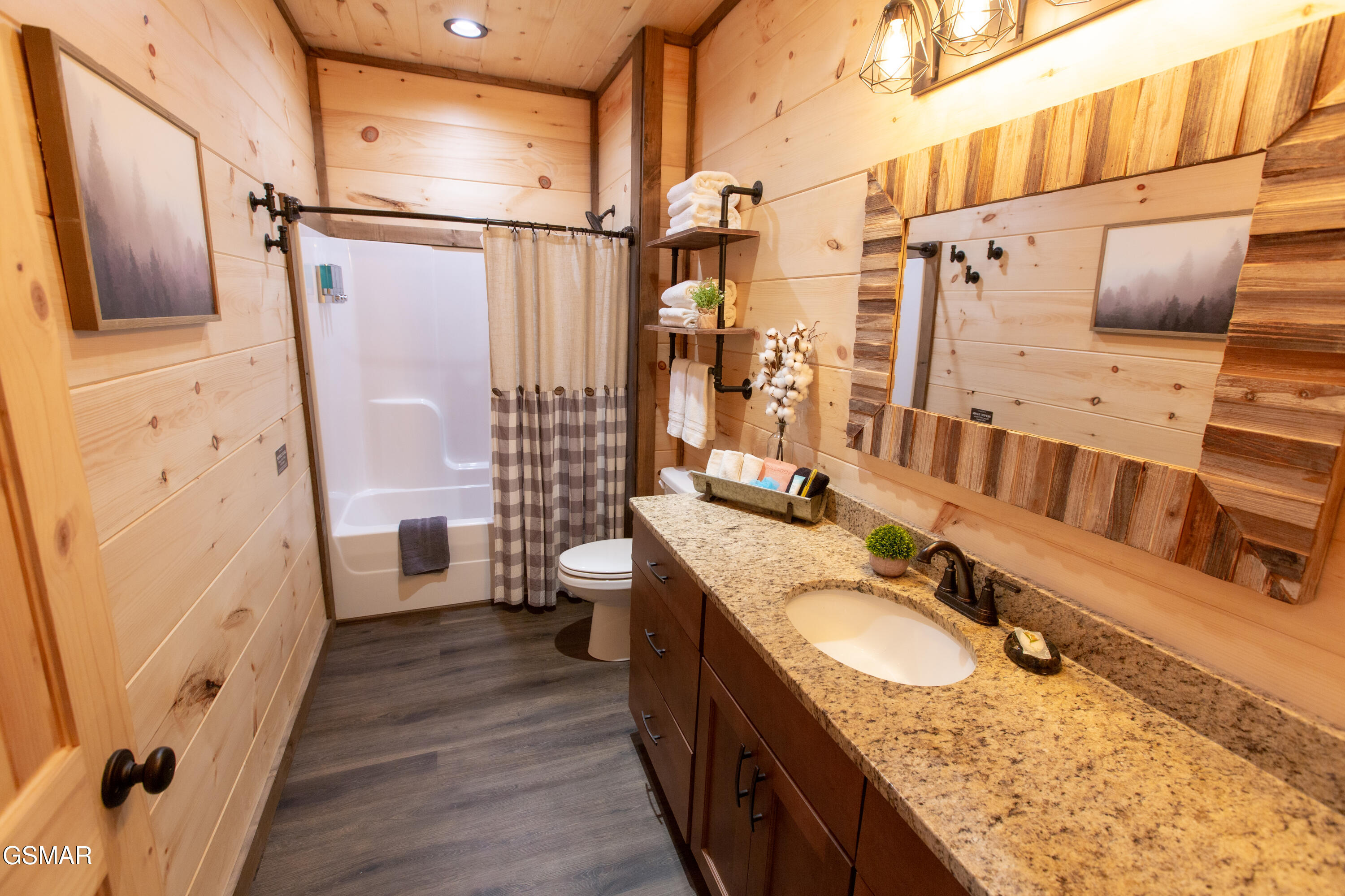 2462 Misty Shadows Drive Sevierville TN 37862