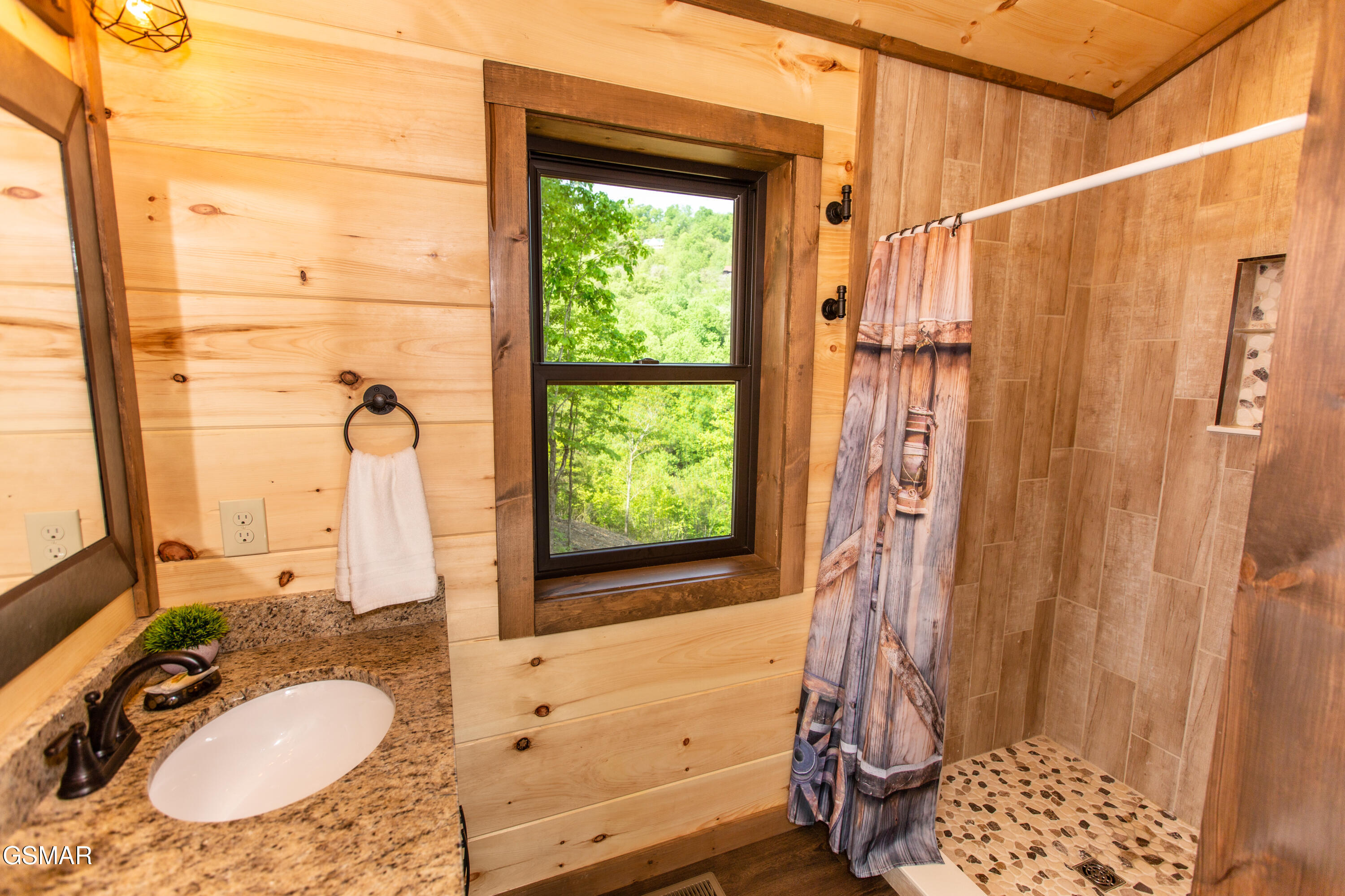 2462 Misty Shadows Drive Sevierville TN 37862