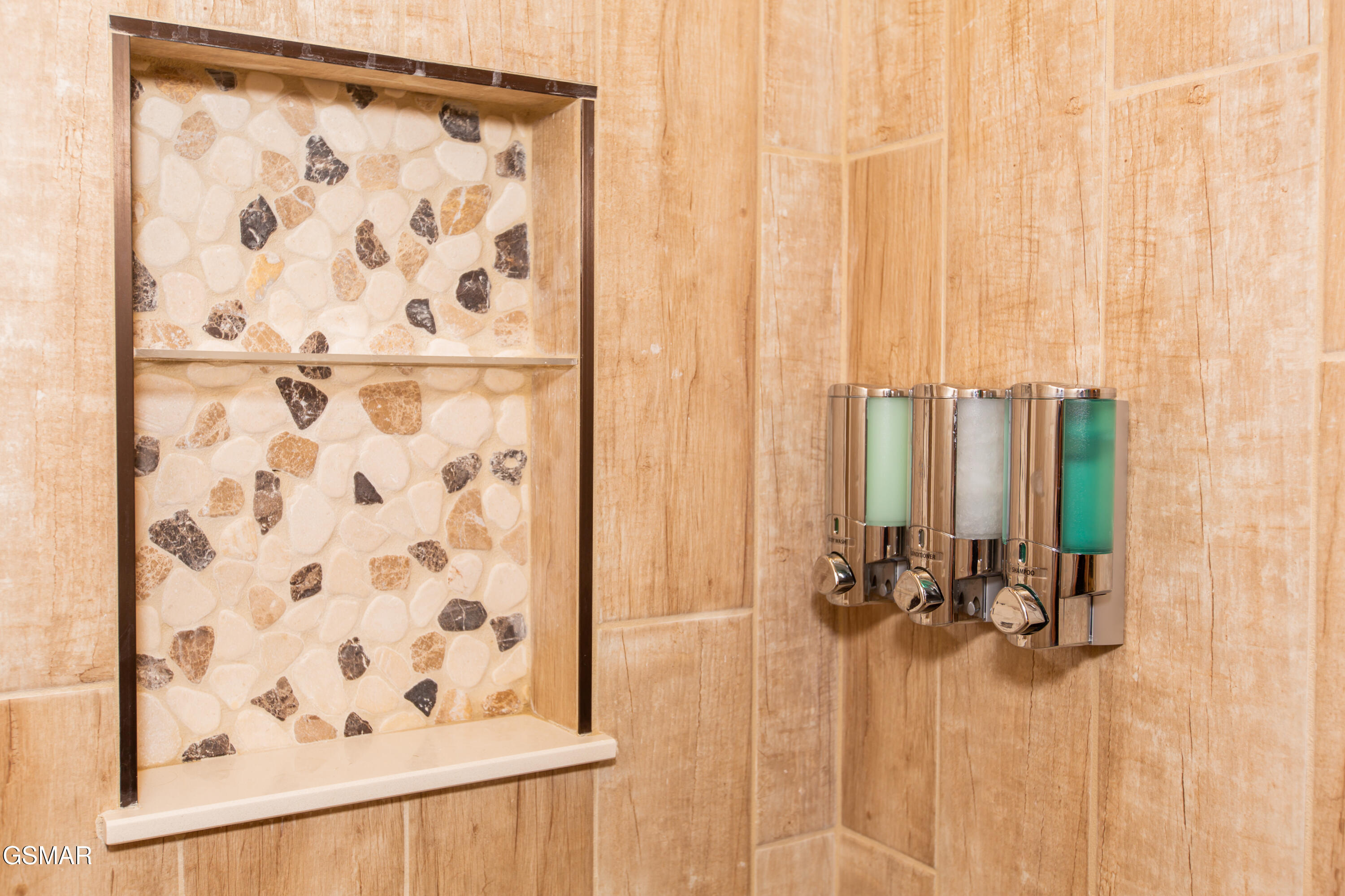 2462 Misty Shadows Drive Sevierville TN 37862