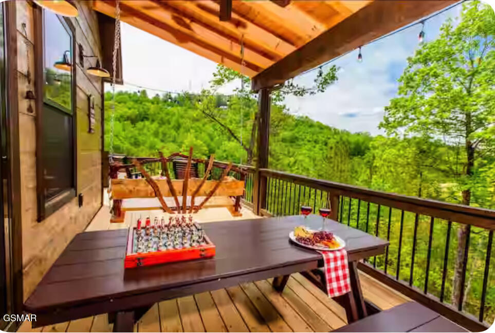 2462 Misty Shadows Drive Sevierville TN 37862