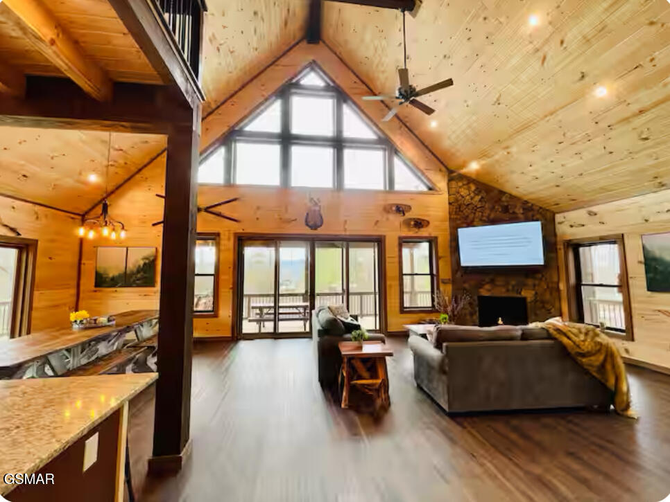 2462 Misty Shadows Drive Sevierville TN 37862