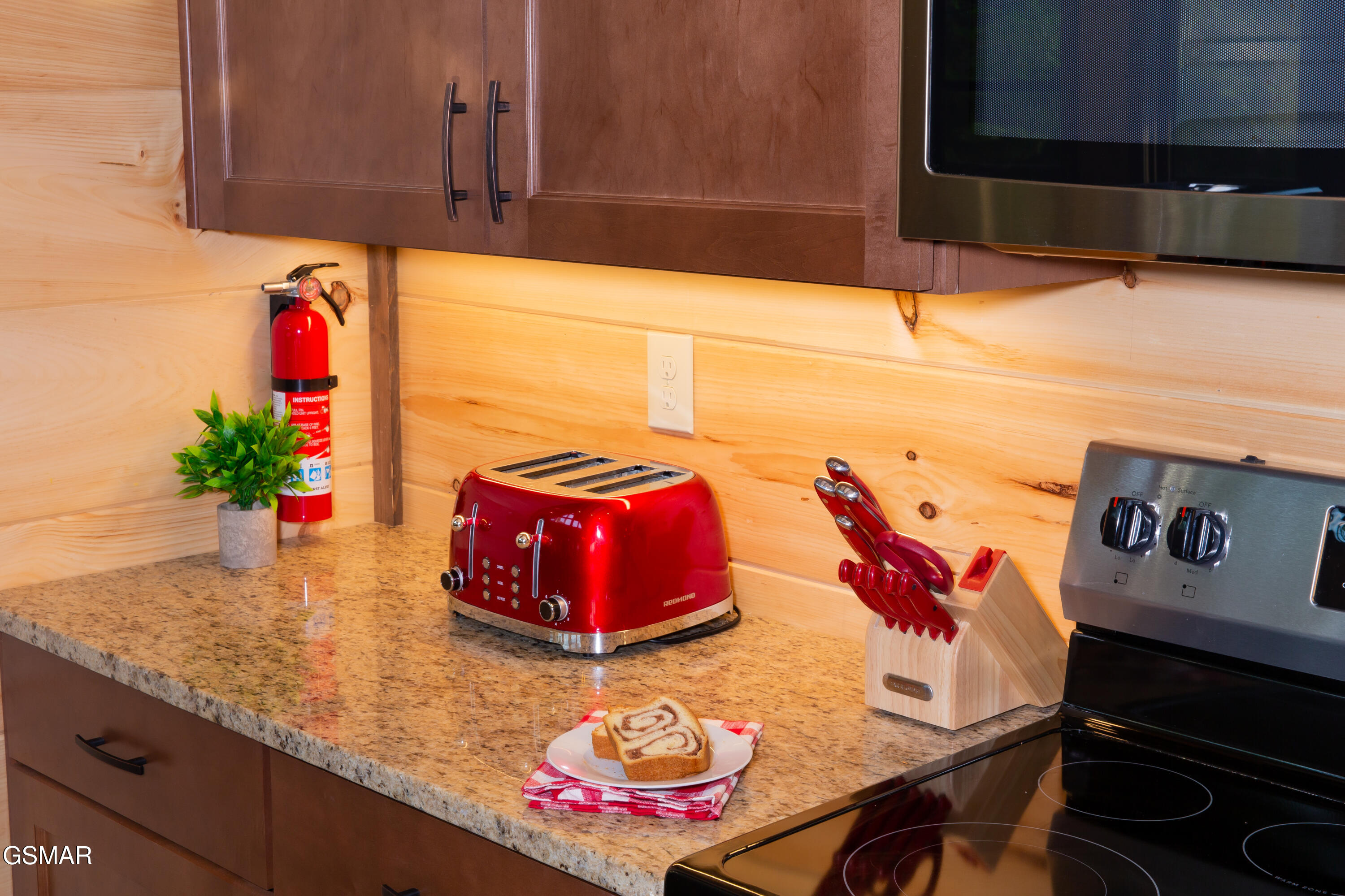 2462 Misty Shadows Drive Sevierville TN 37862