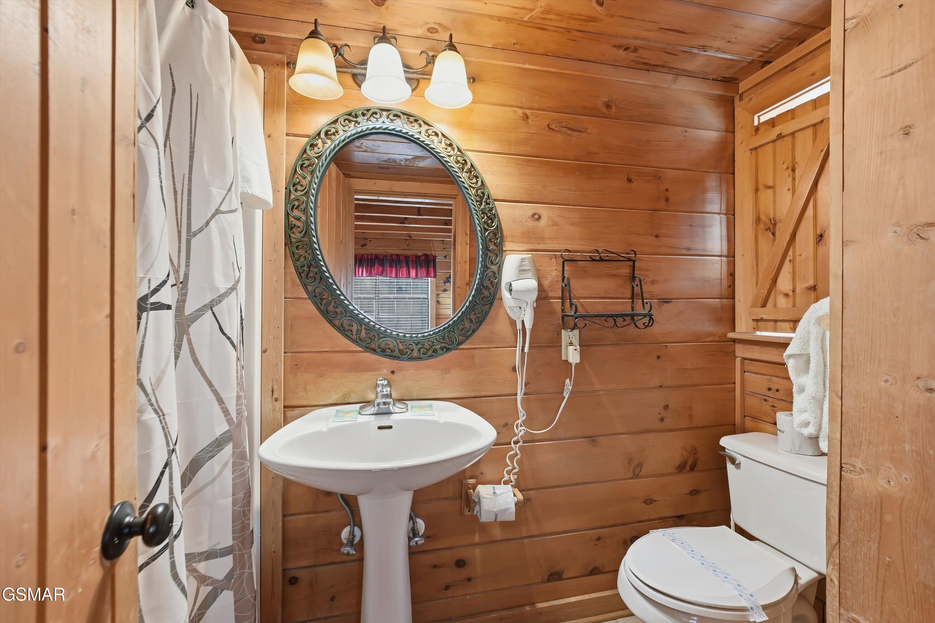 2856 Eagle Crest Way Sevierville TN 37876