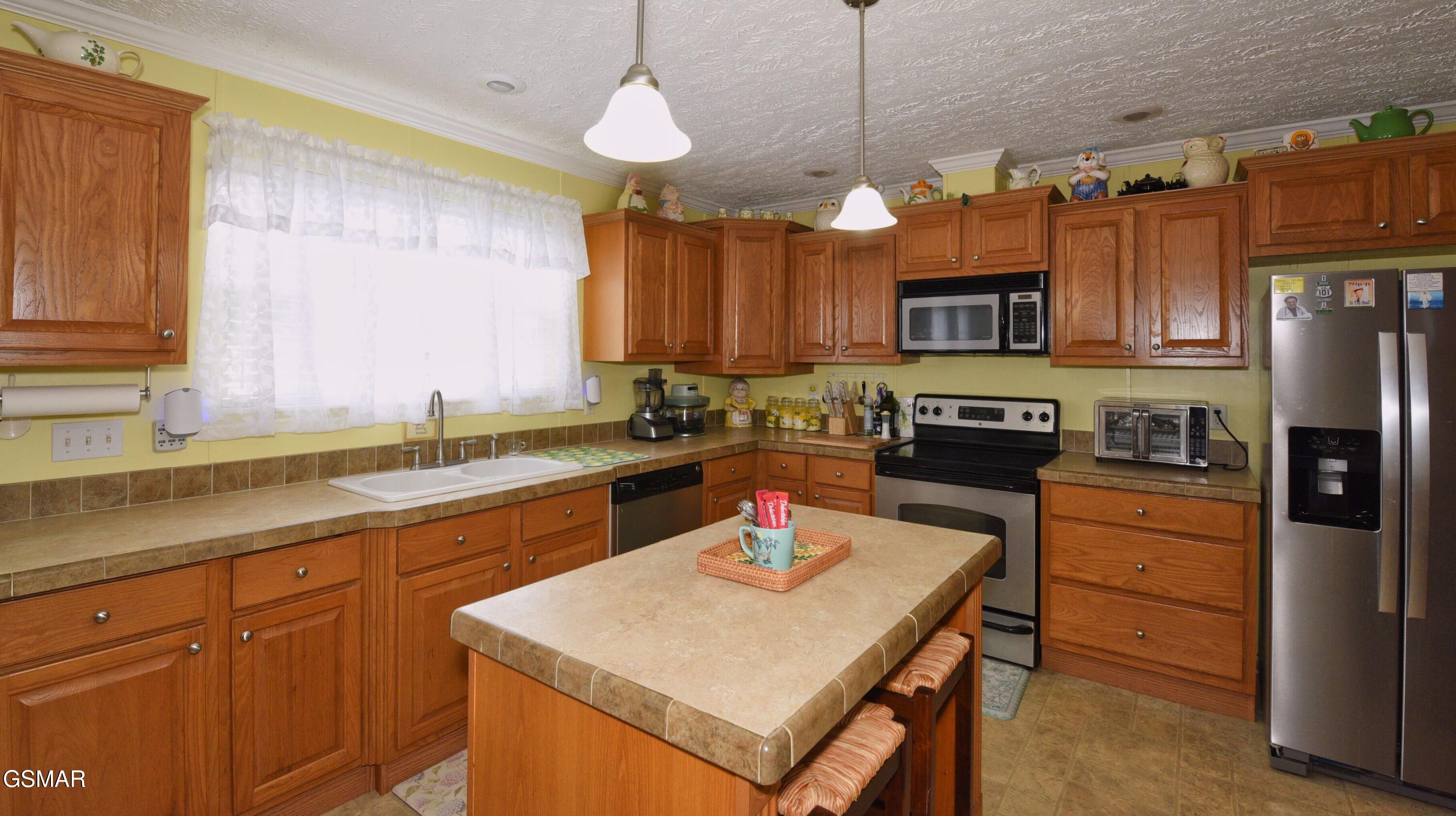2331 Binginham Island Sevierville TN 37876